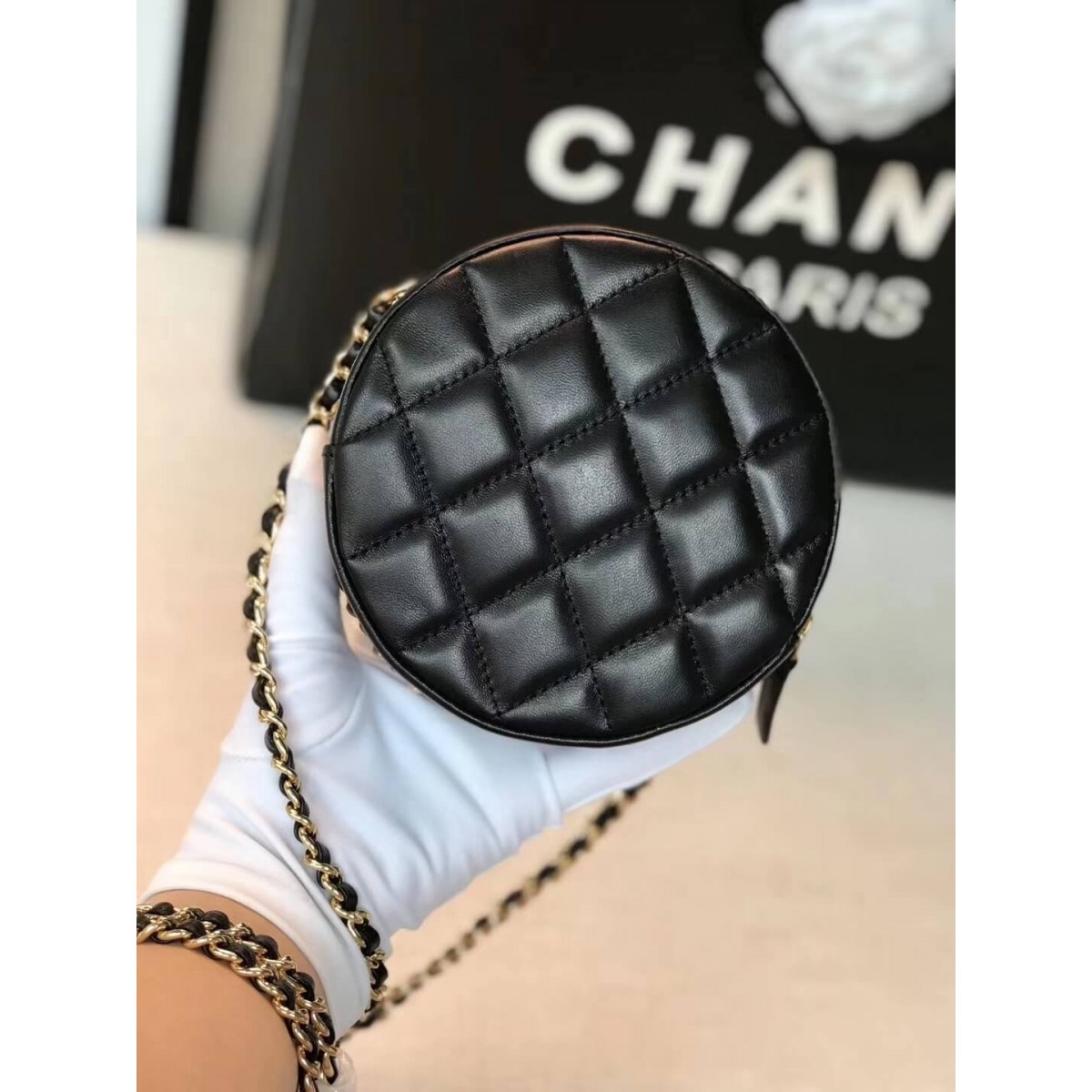 Chanel Round Clutch Chain Bag A70657