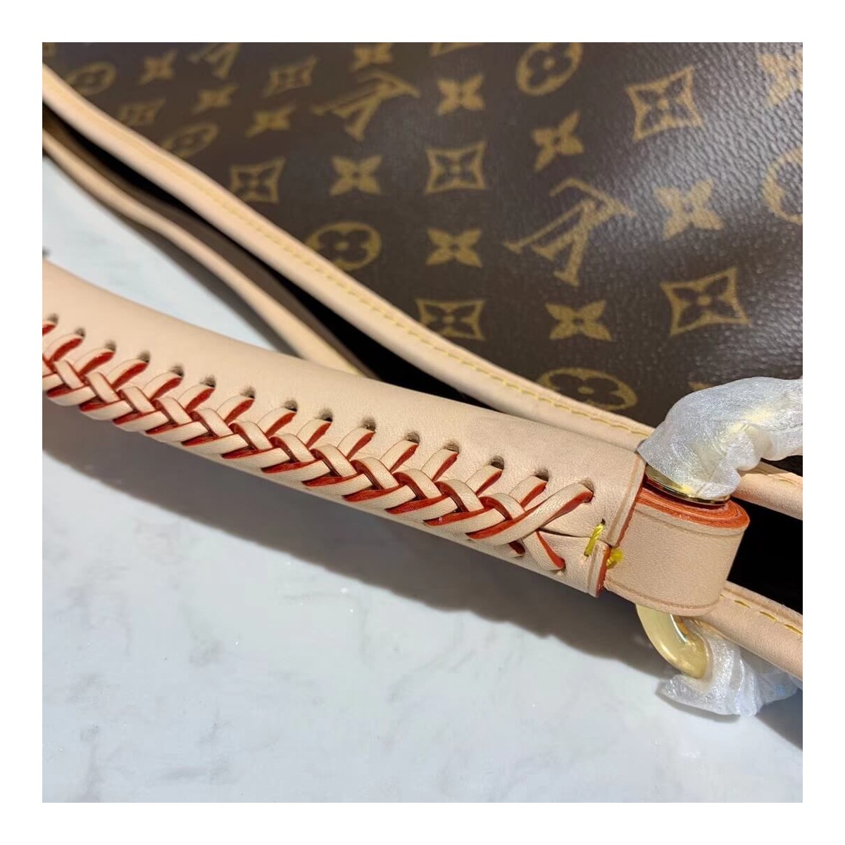 Louis Vuitton Monogram Canvas Artsy MM M44869