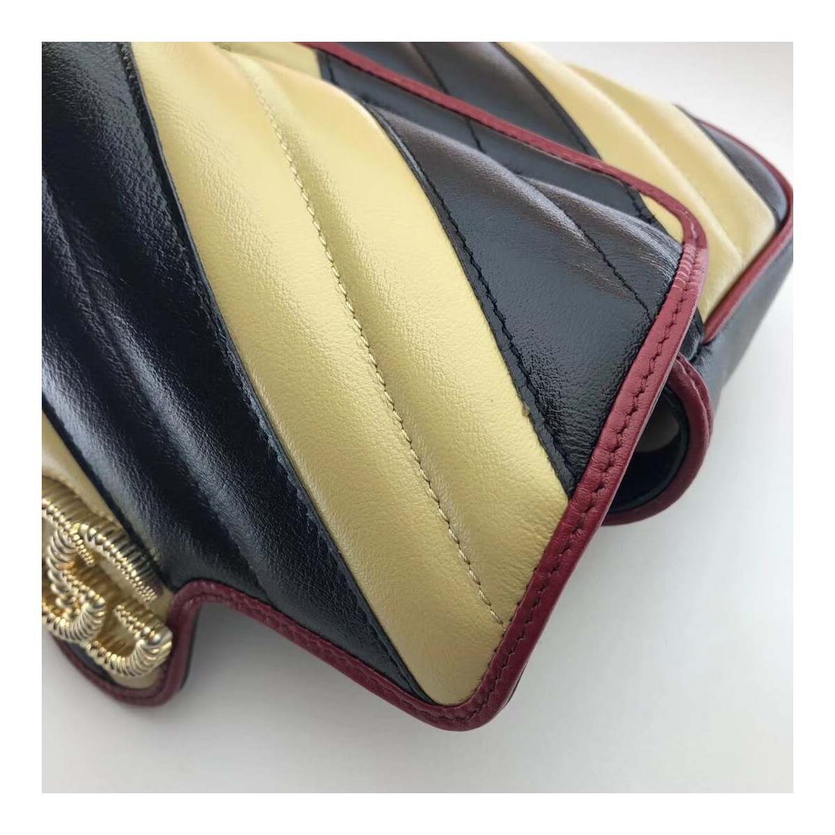 Gucci GG Marmont Super Mini Bag 574969