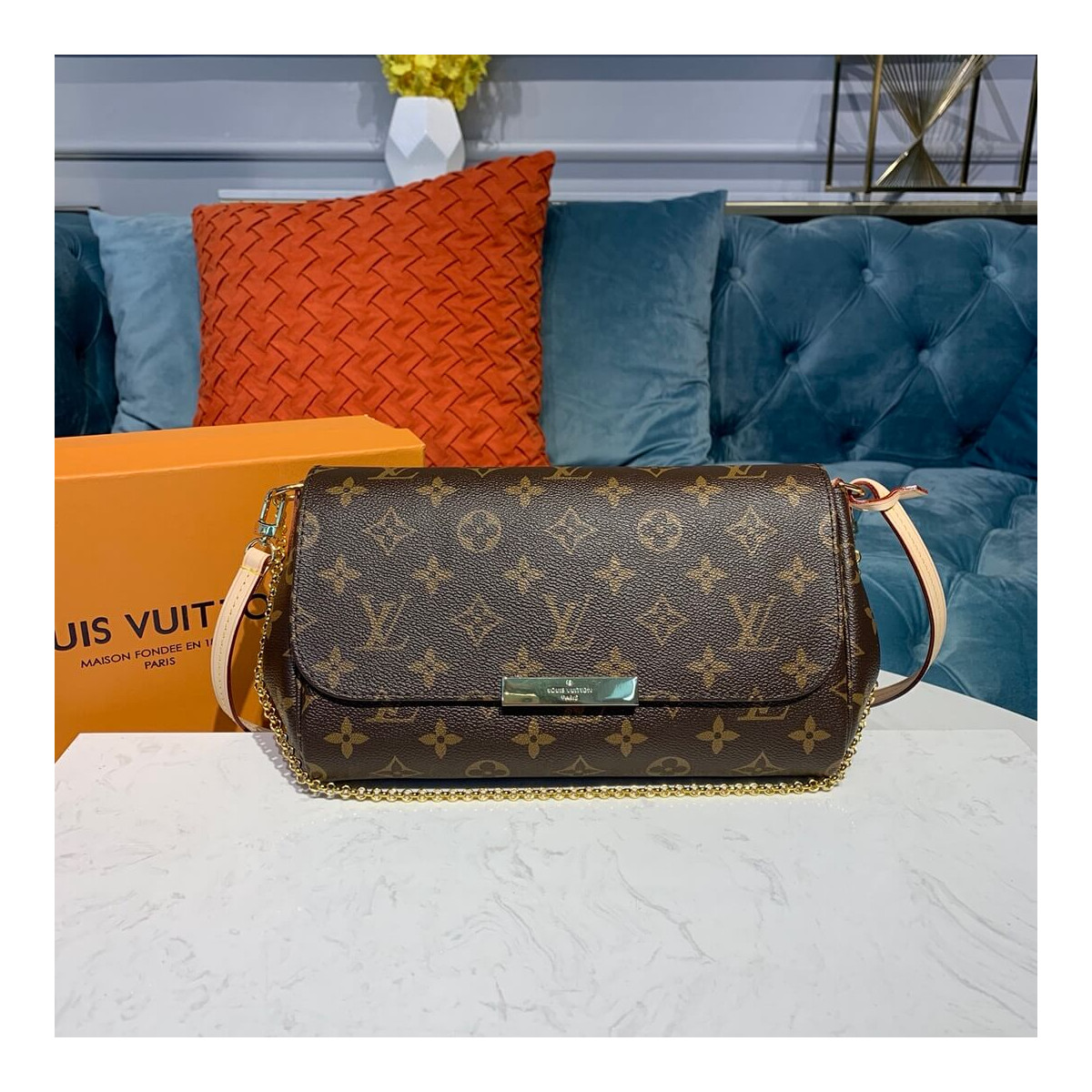 Louis Vuitton Monogram Canvas Favorite MM M40718