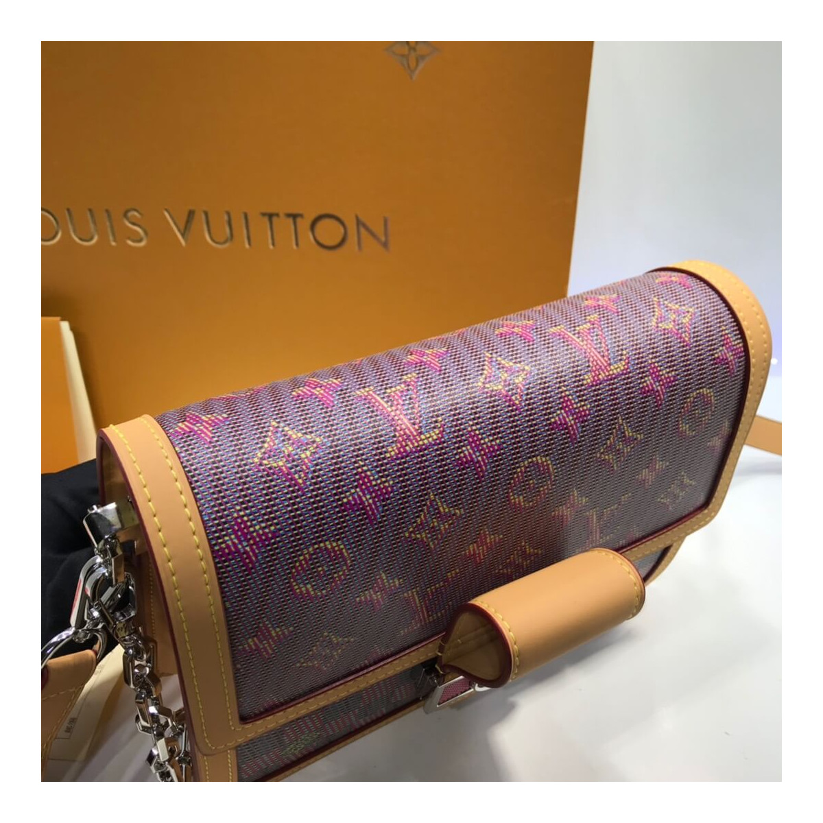 Louis Vuitton Printed Calf Leather Dauphine MM M55452