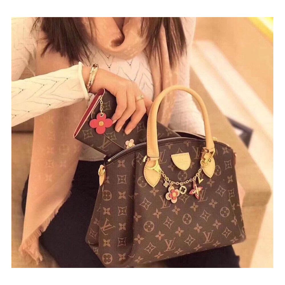 Louis Vuitton Monogram Canvas Rivoli PM M44543