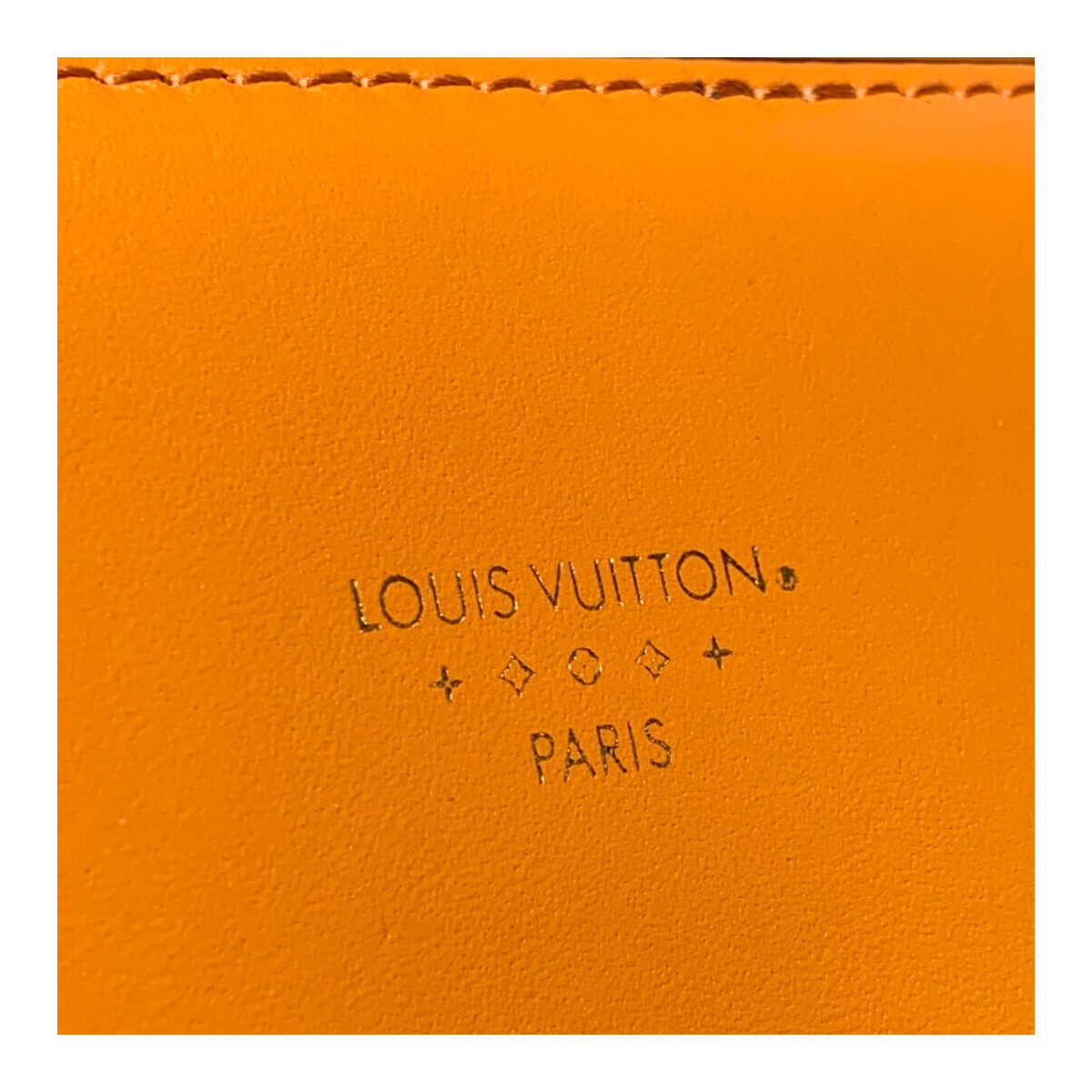 Louis Vuitton LV Pont 9 M55946