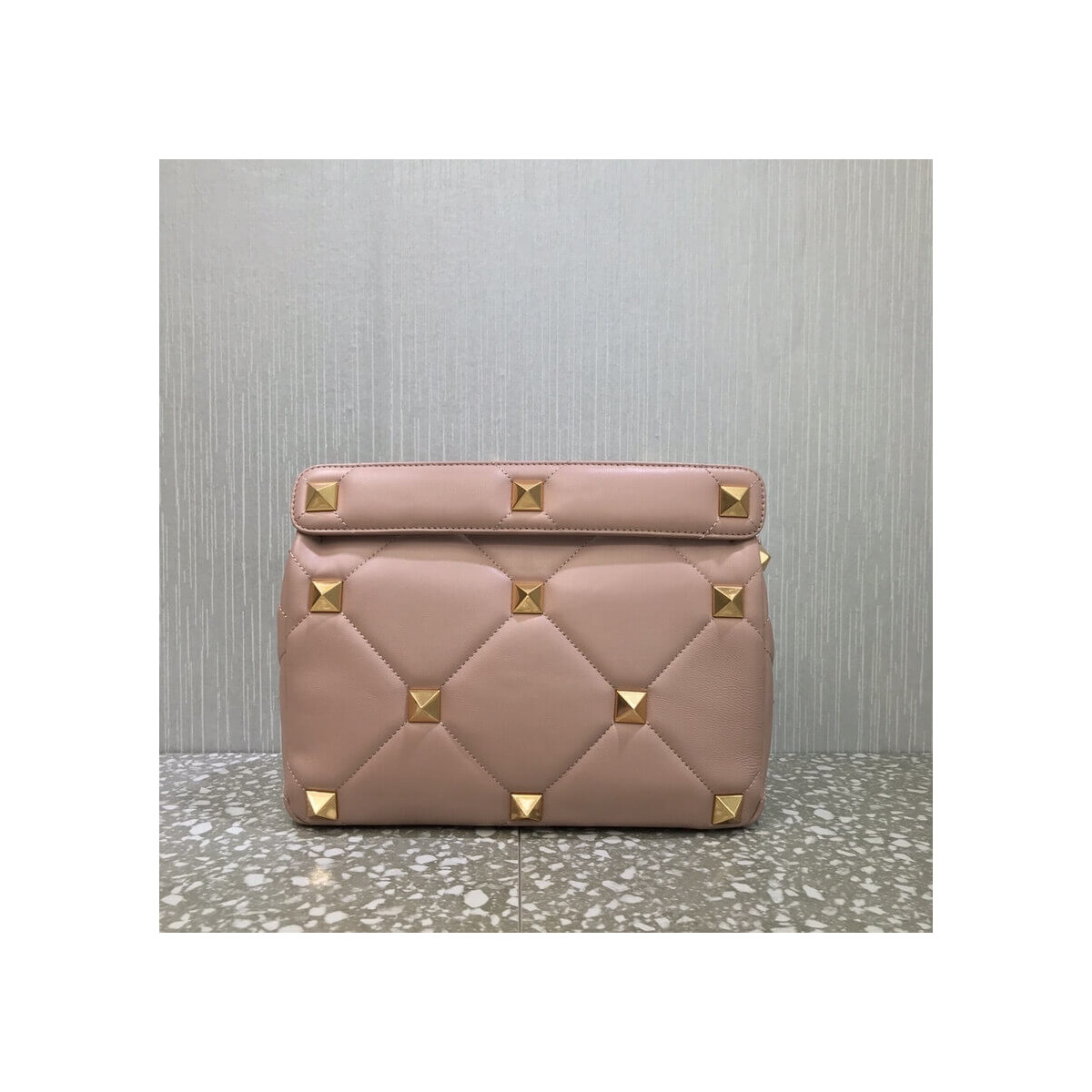 Valentino Large Roman Stud The Shoulder Bag In Nappa With Chain 1189L