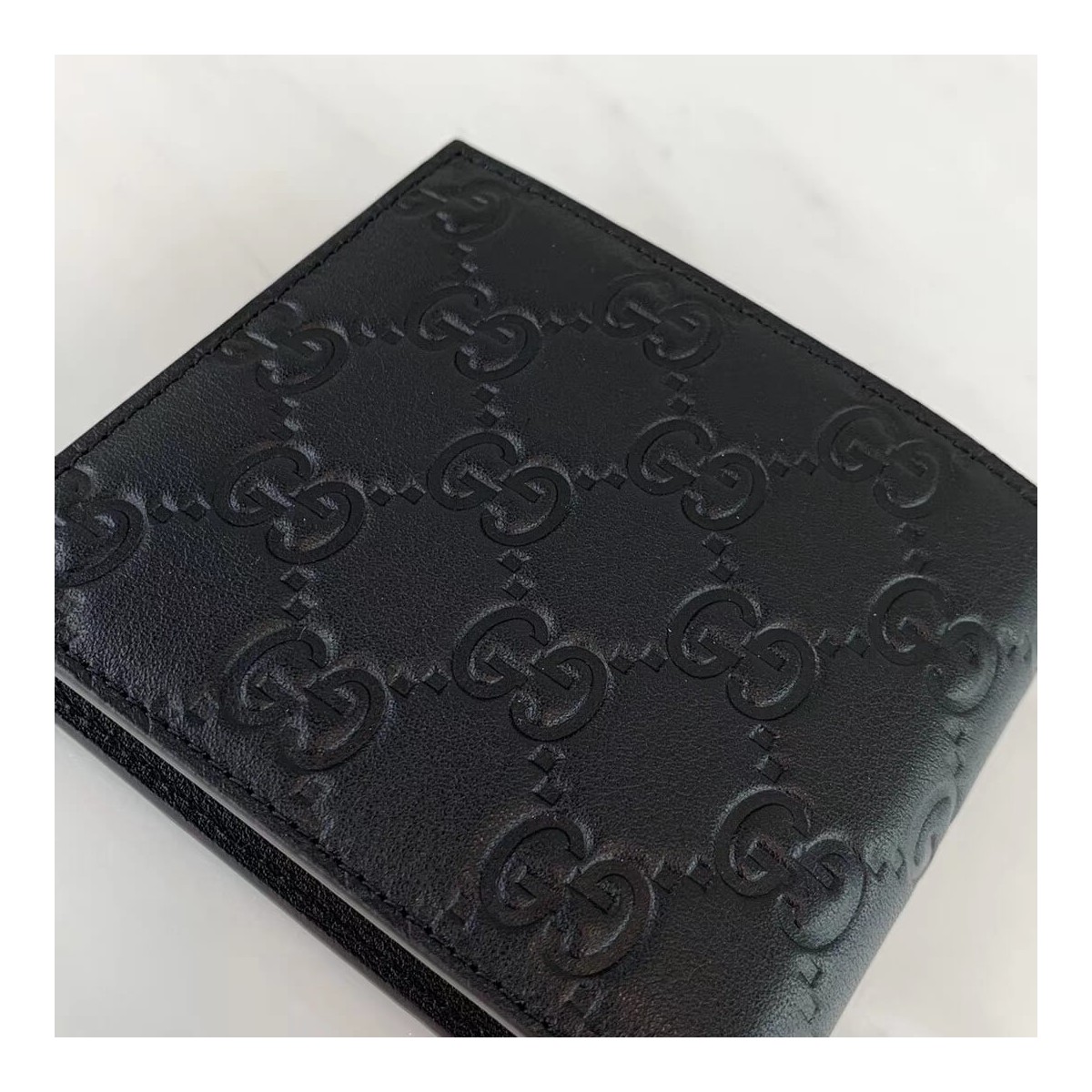 Gucci Signature Wallet 365466