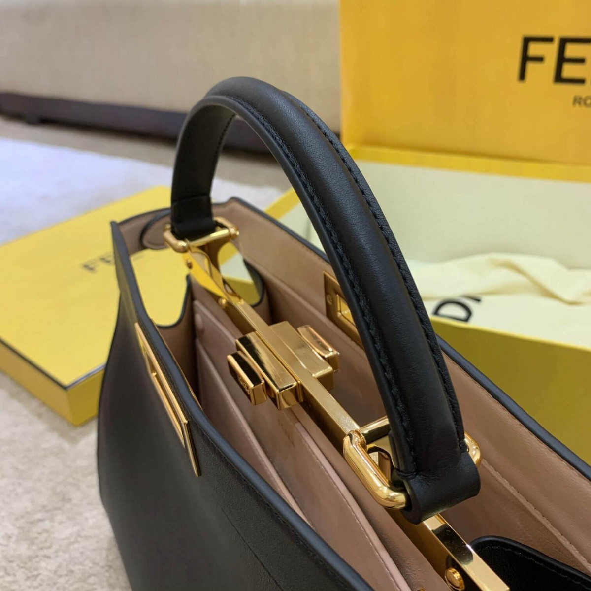 Fendi Medium Peekaboo ISeeU Bag 8BN321