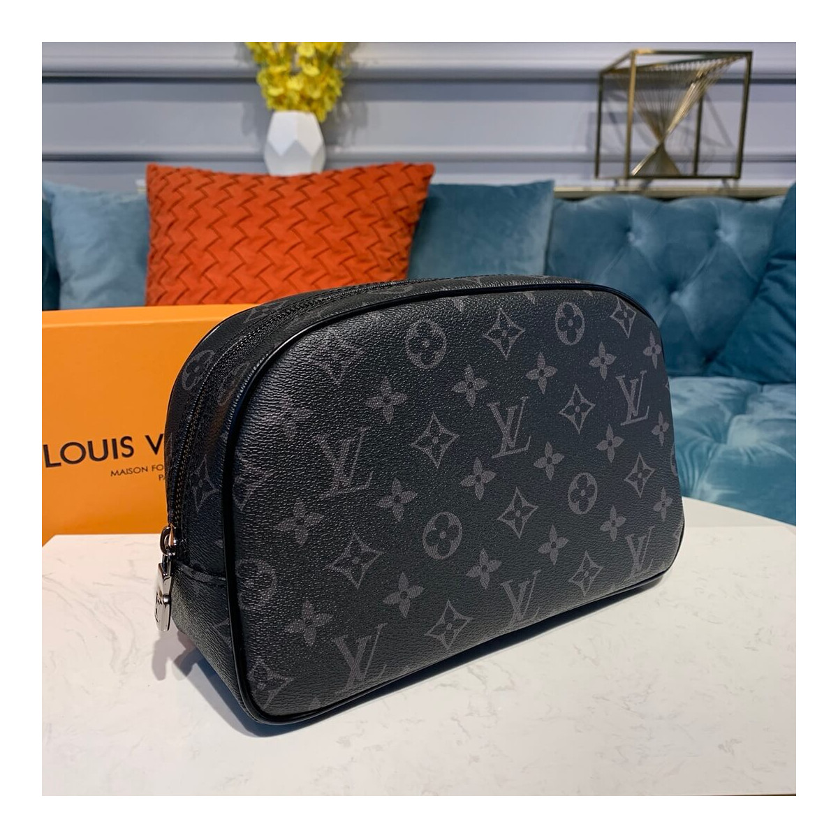 Louis Vuitton Monogram Eclipse Toiletry Bag 25 M47527