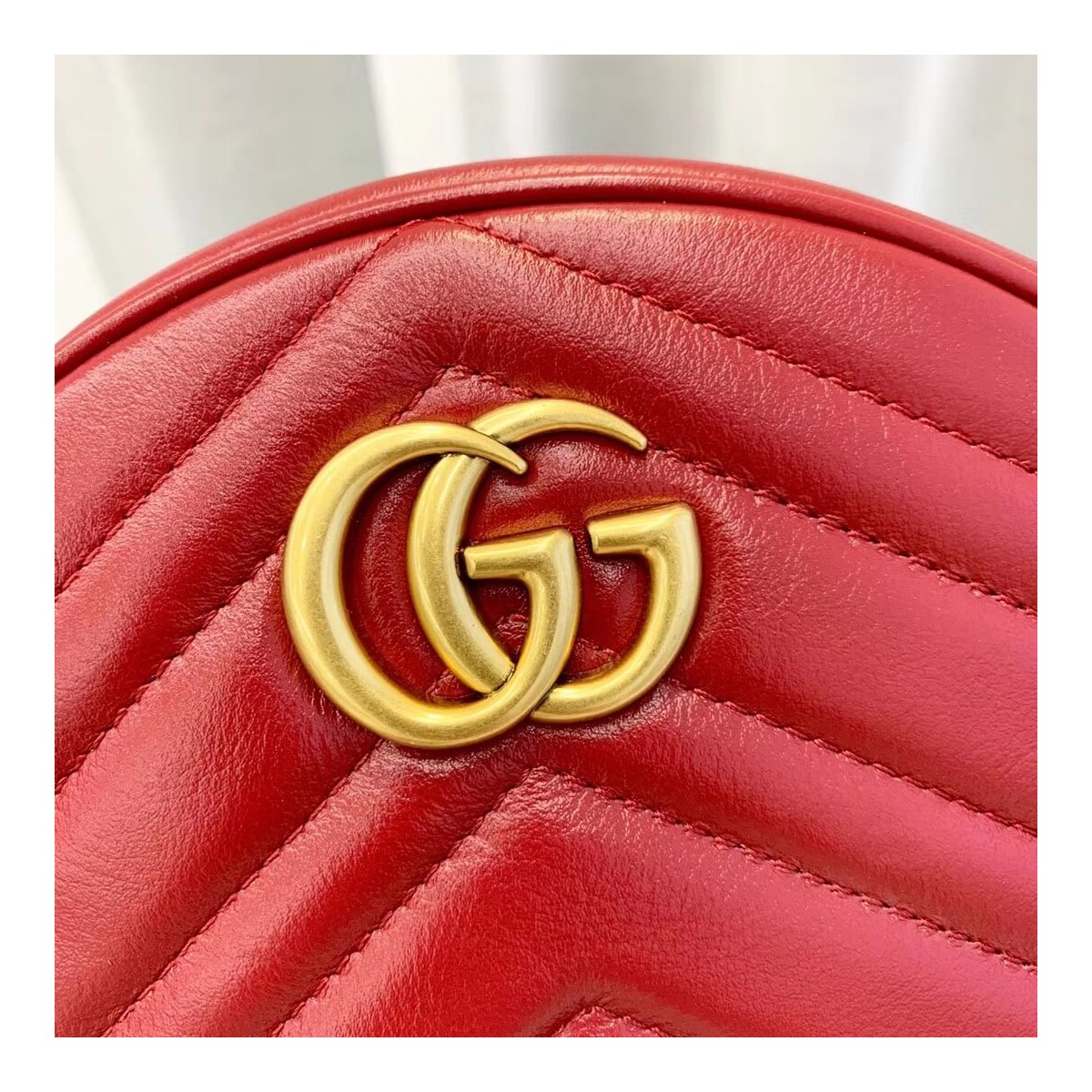 Gucci GG Marmont Mini Round Shoulder Bag 550154