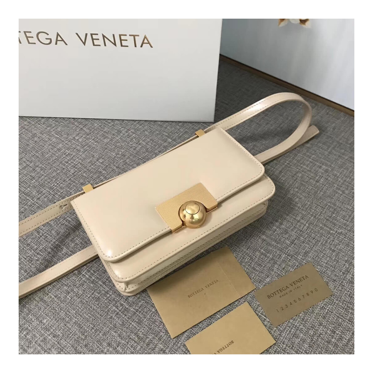 Bottega Veneta Mini Bv Classic Bag 587222