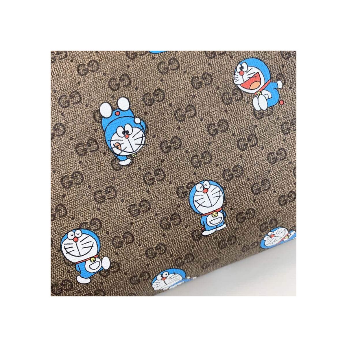 Doraemon x Gucci Mini Bag 647784