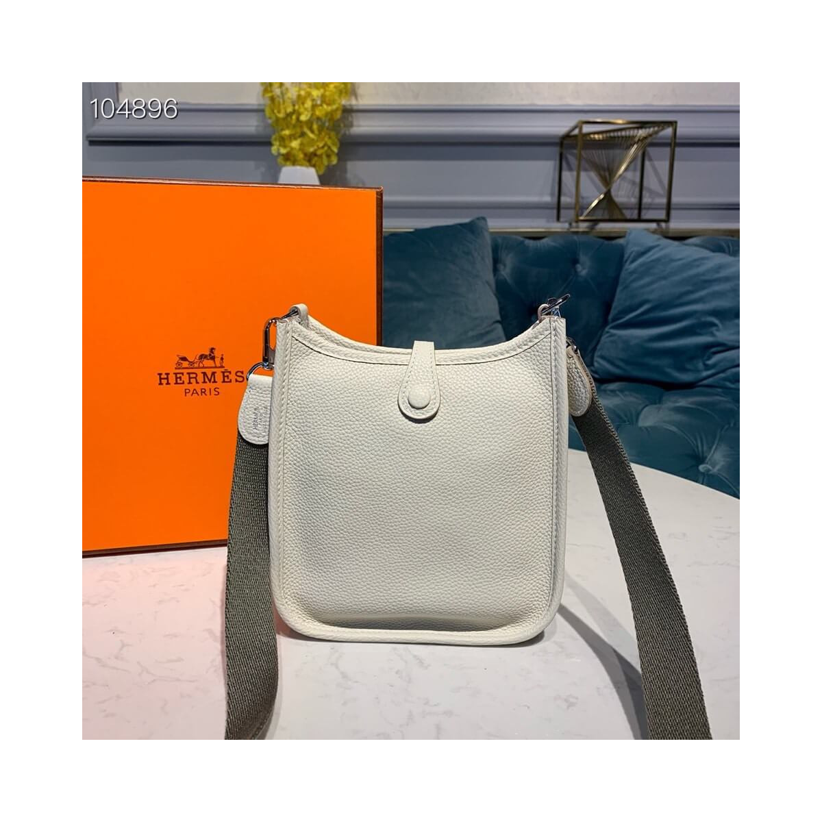 Hermes Evelyne III TPM Bag 20cm in Taurillon Clemence