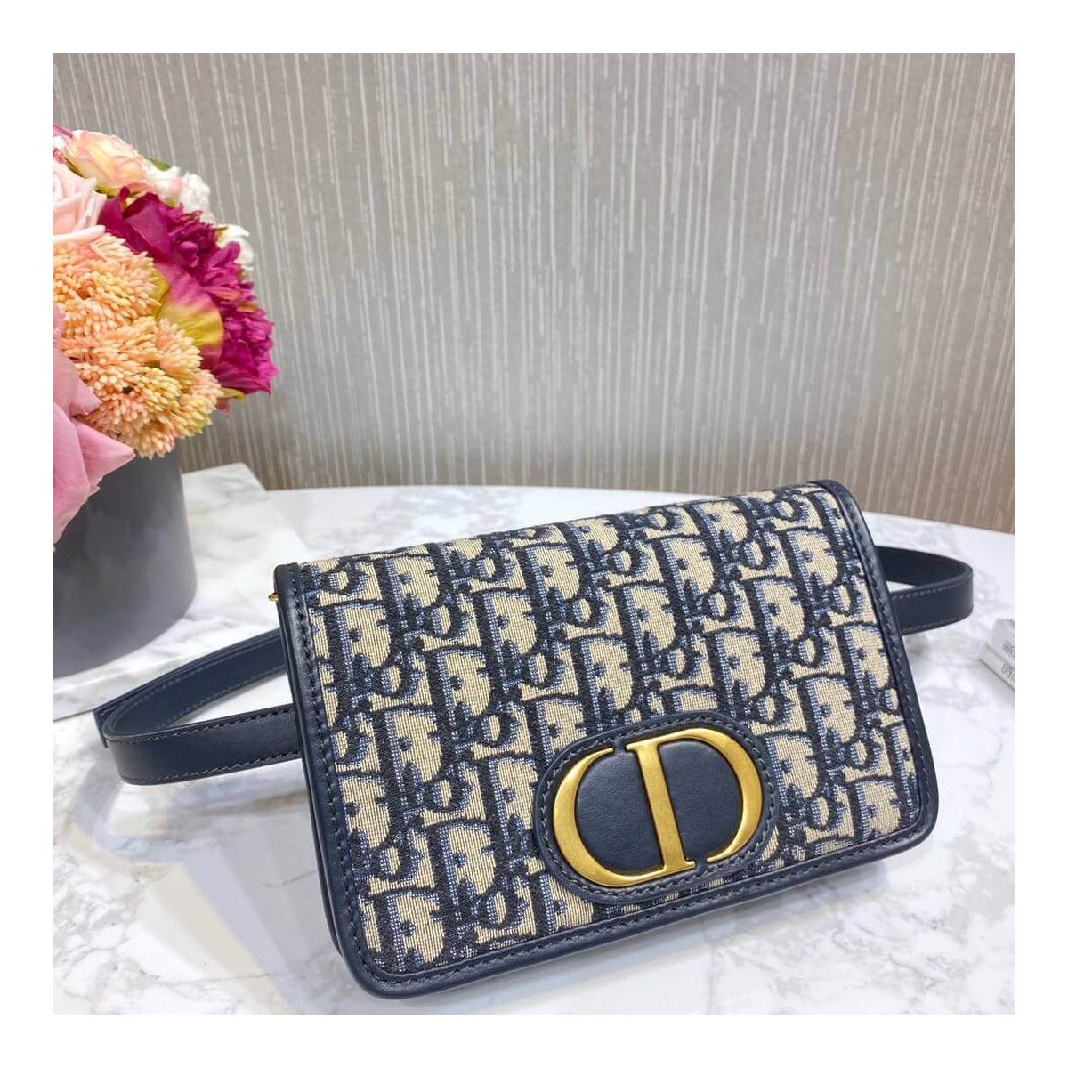 Christian Dior 30 Montaigne 2-In-1 Pouch S2086