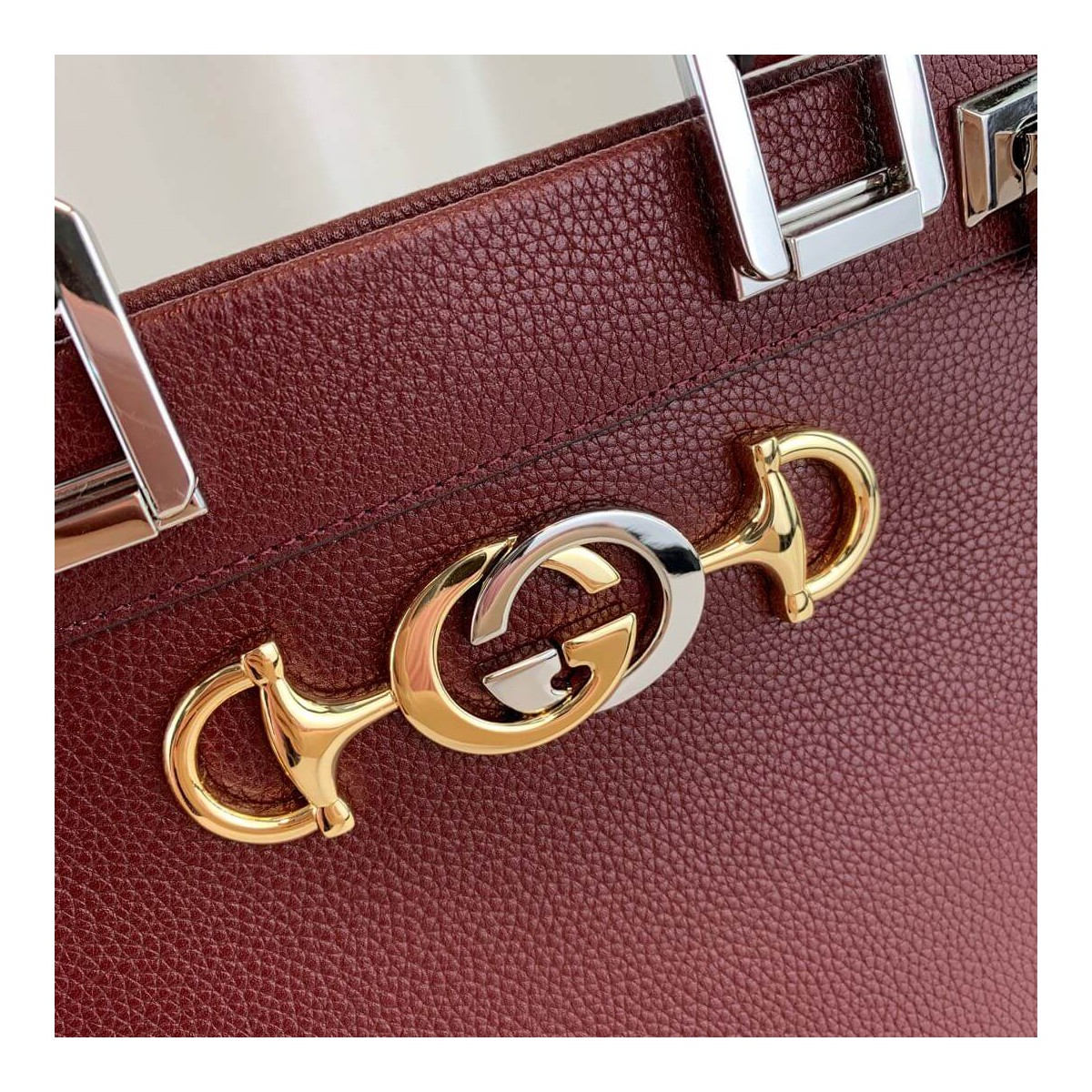 Gucci Zumi Grainy Leather Small Top Handle Bag 569712