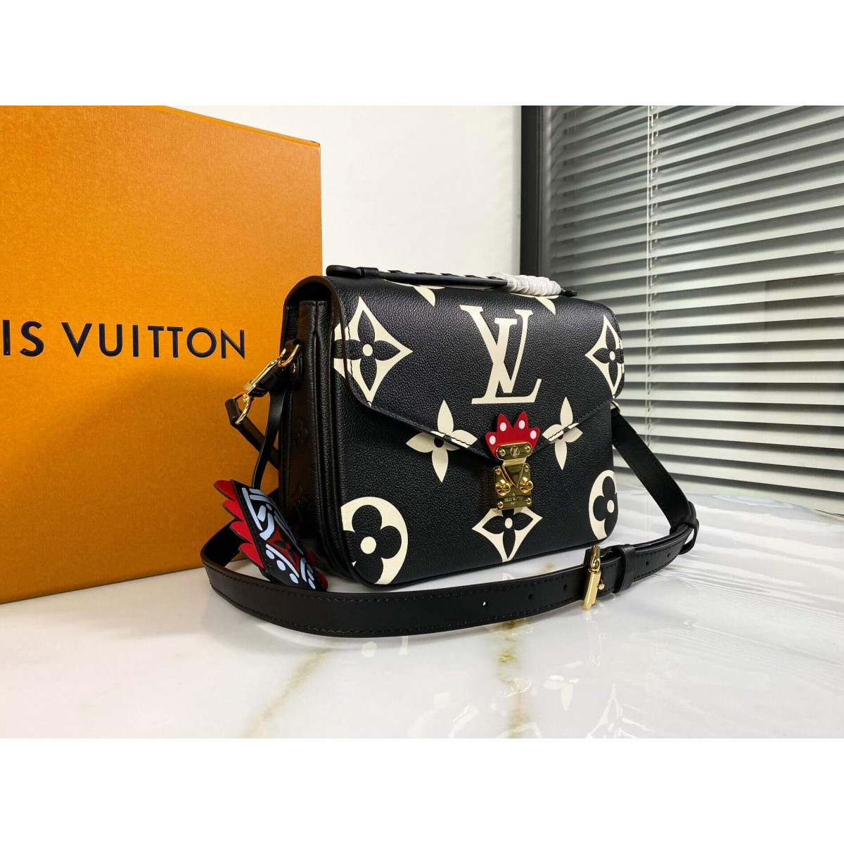 Louis Vuitton LV Crafty Pochette Metis M45384 M45385