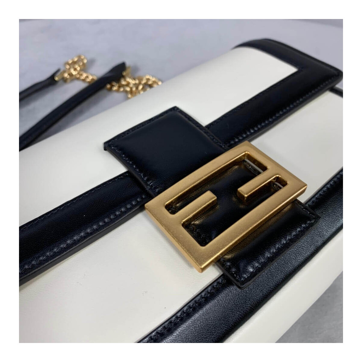 Fendi Baguette Chain Bag In Nappa Leather 8BR783