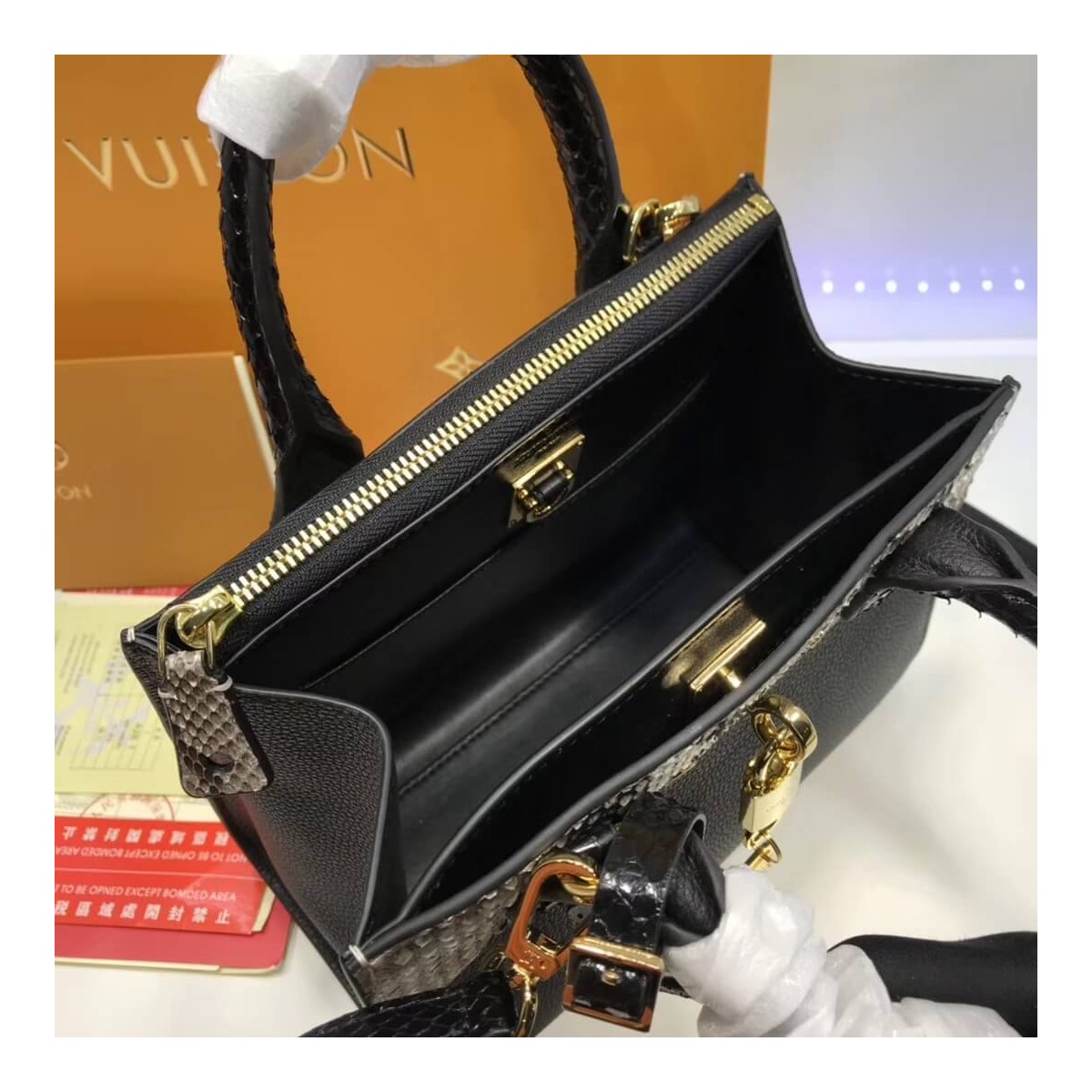 Louis Vuitton City Steamer MiNi N96317