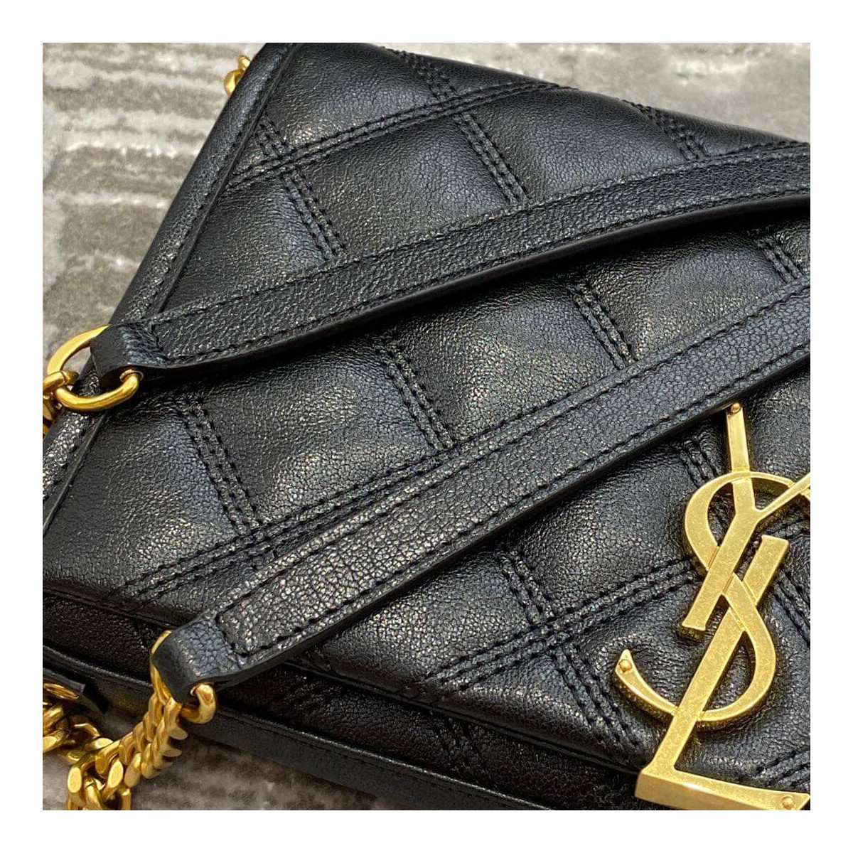 Saint Laurent Becky Chain Wallet In Quilted Lambskin 585031