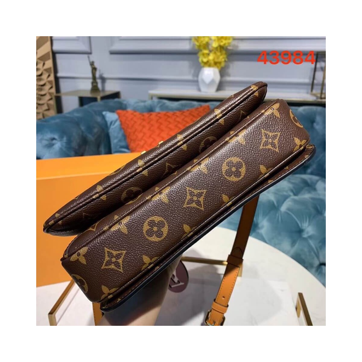 Louis Vuitton Monogram Canvas Pochette Metis M43984