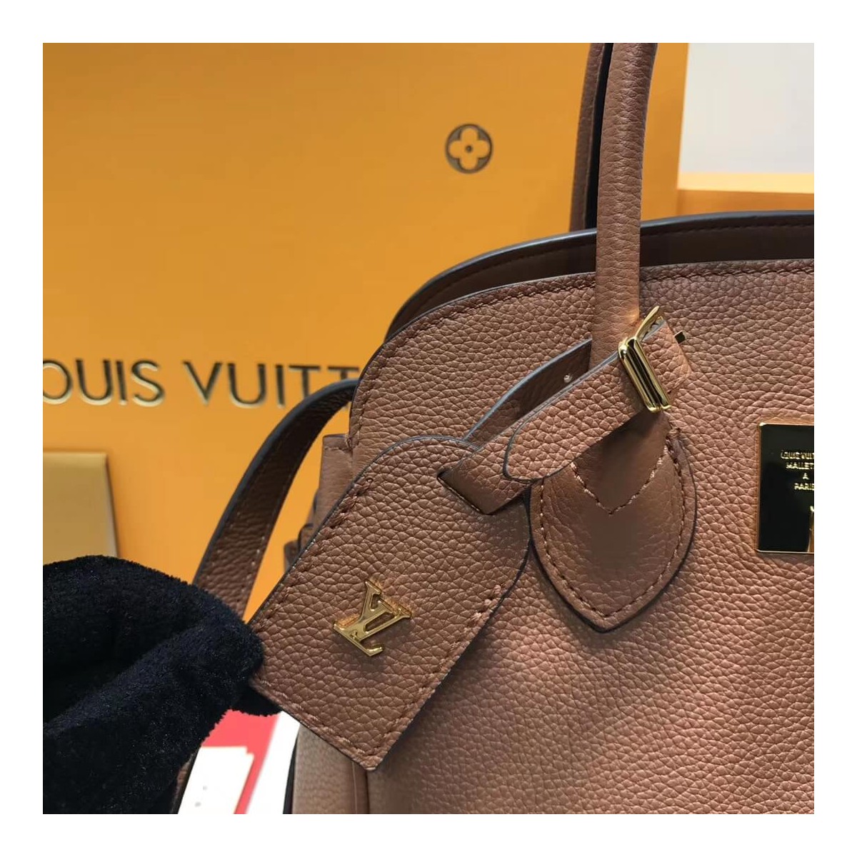 Louis Vuitton Calf Leather Milla PM M51684