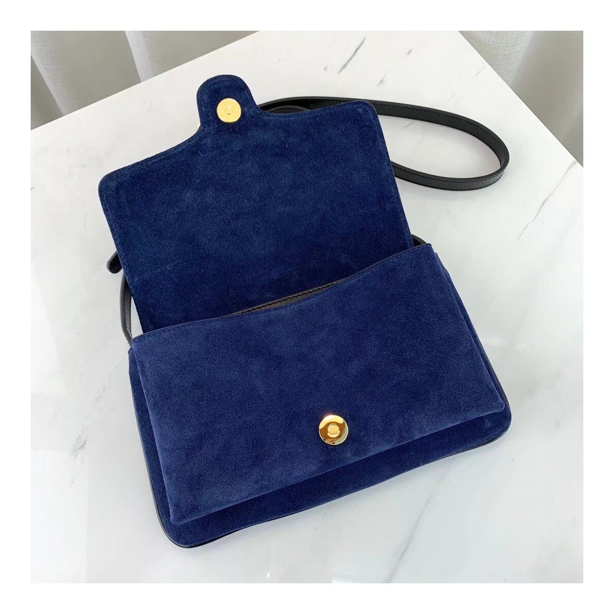 Gucci Suede Arli Small Shoulder Bag 550129