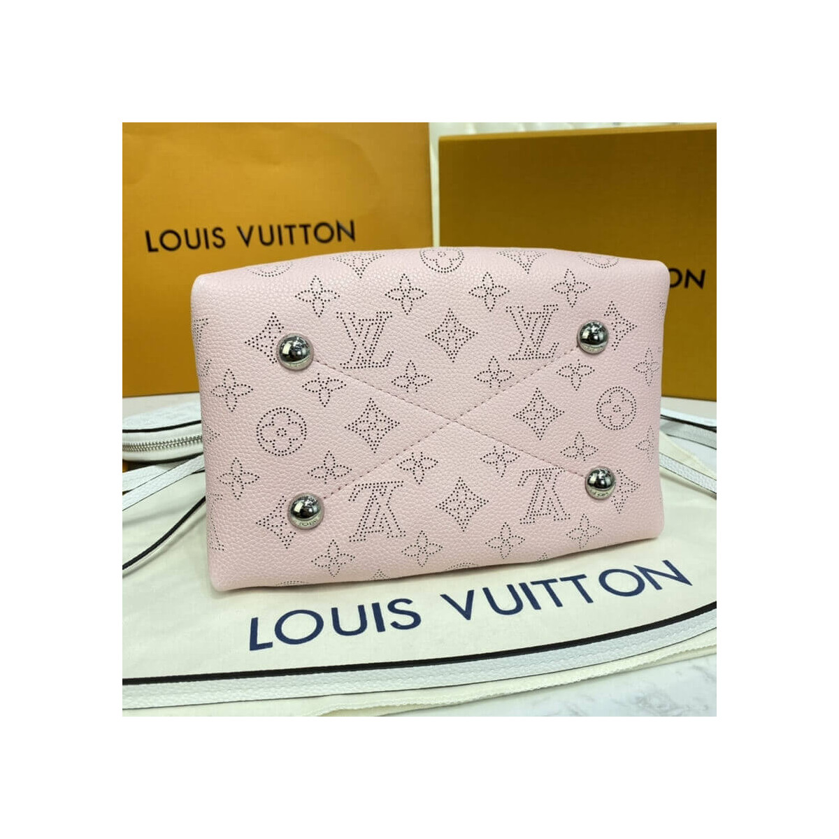 Louis Vuitton Bella M57855 M57856