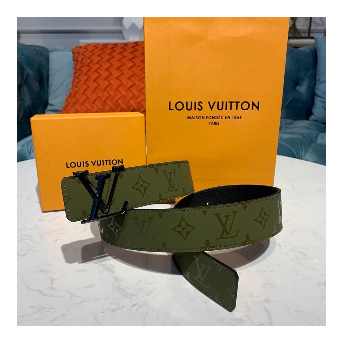 Louis Vuitton 40mm LV Pyramide Reversible Belt M0171U