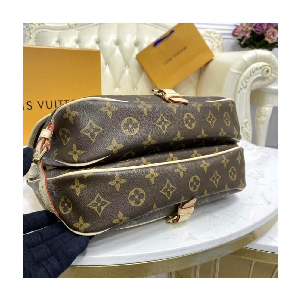 Louis Vuitton Monogram Canvas Saumur MM M40710