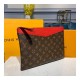 Louis Vuitton Monogram Canvas Daily Pouch M62942