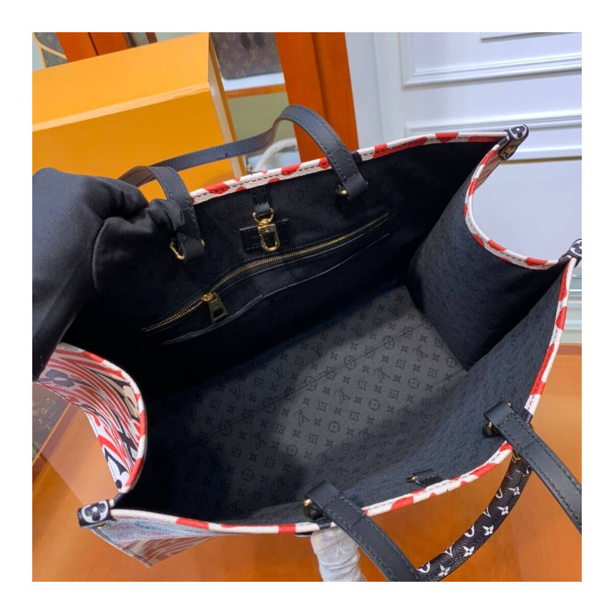 Louis Vuitton LV Crafty Onthego GM M45358 M45359