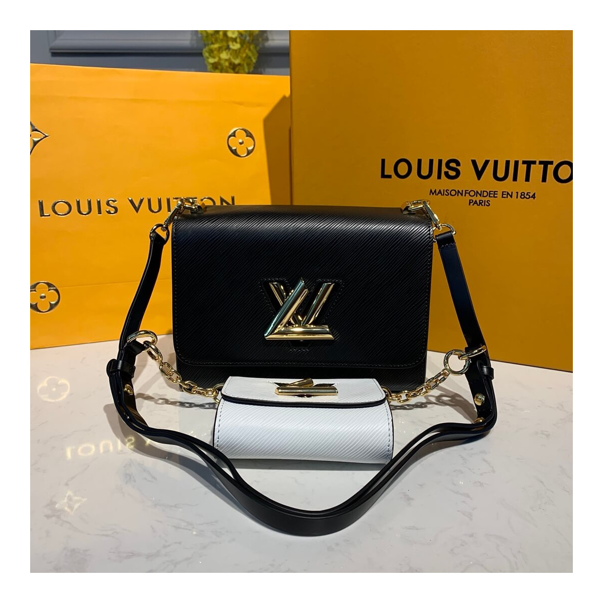 Louis Vuitton Twist MM And Twisty M55683 Black/White