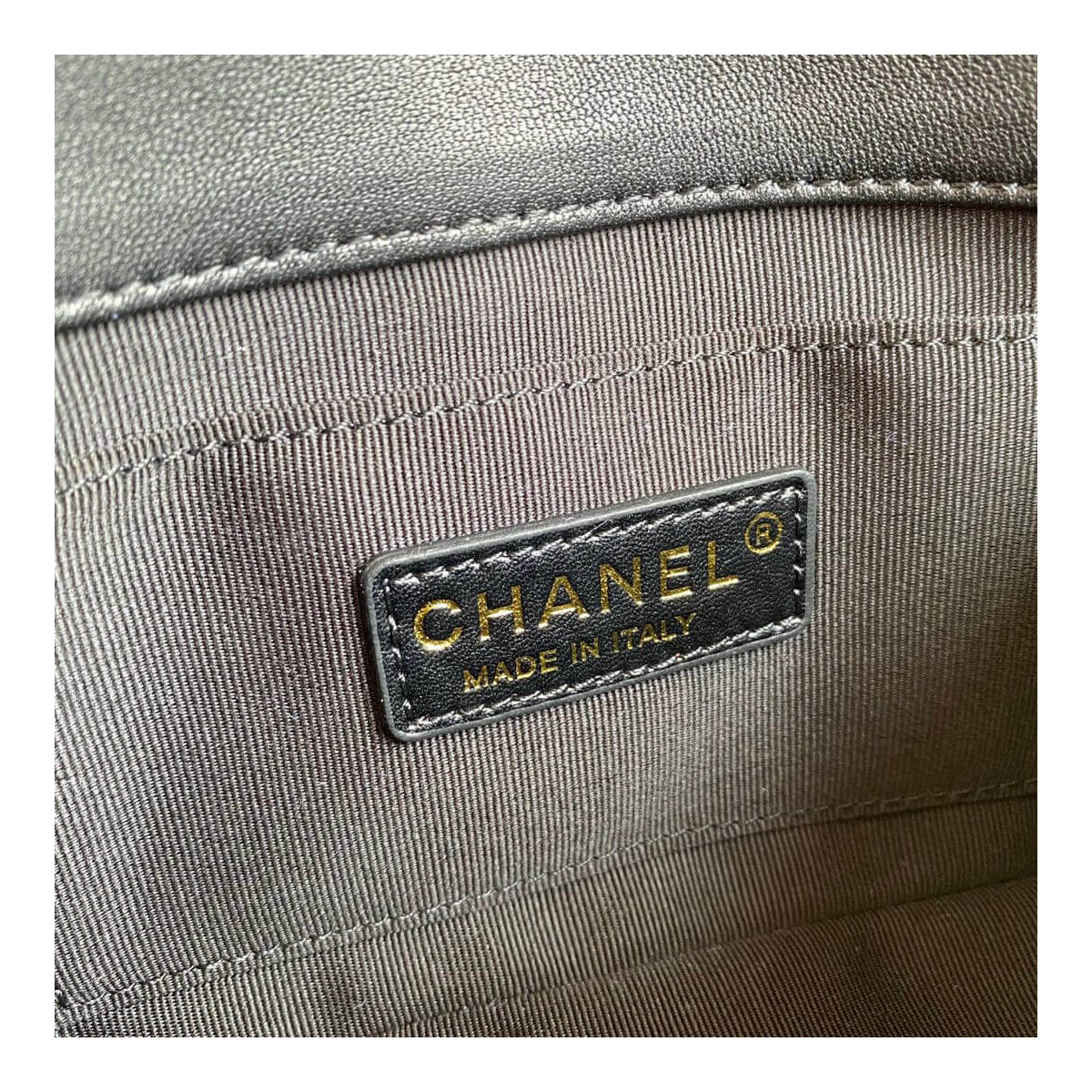 Chanel Small Entwined Chain Bag AS2382