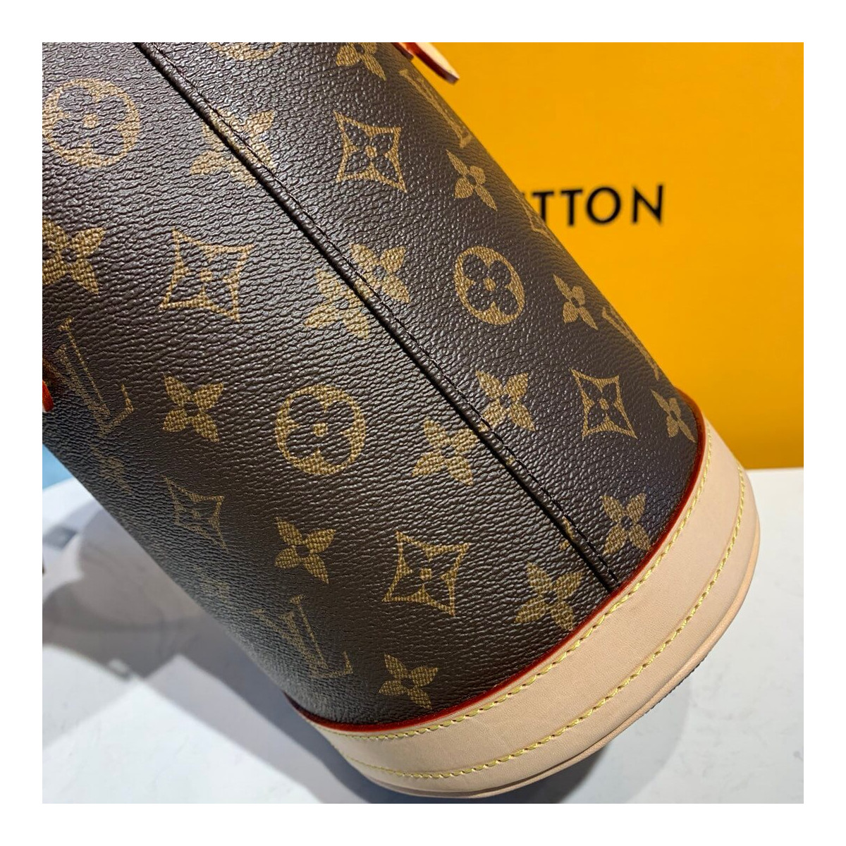 Louis Vuitton Monogram Petit Bucket M42238