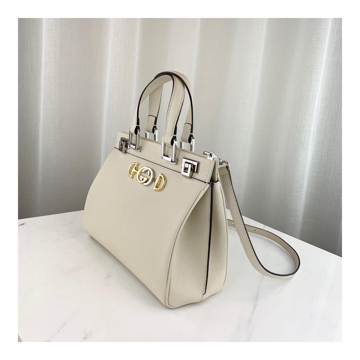 Gucci Zumi Grainy Leather Small Top Handle Bag 569712