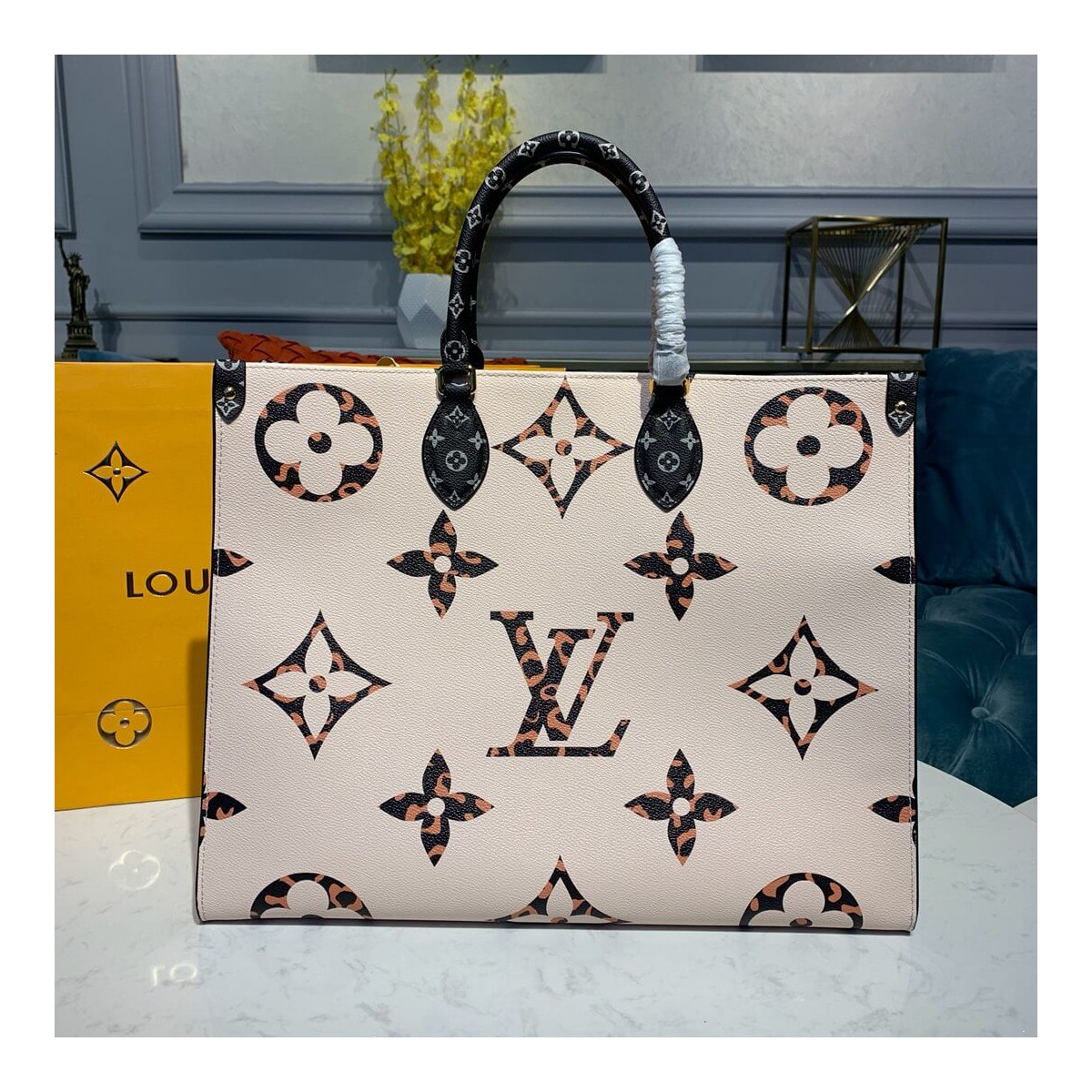 Louis Vuitton Onthego M44675 Ivory/Havana Beige