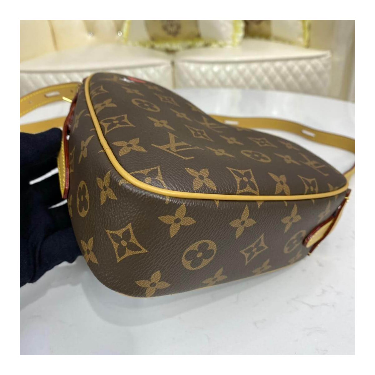 Louis Vuitton Game On Cœur M57456