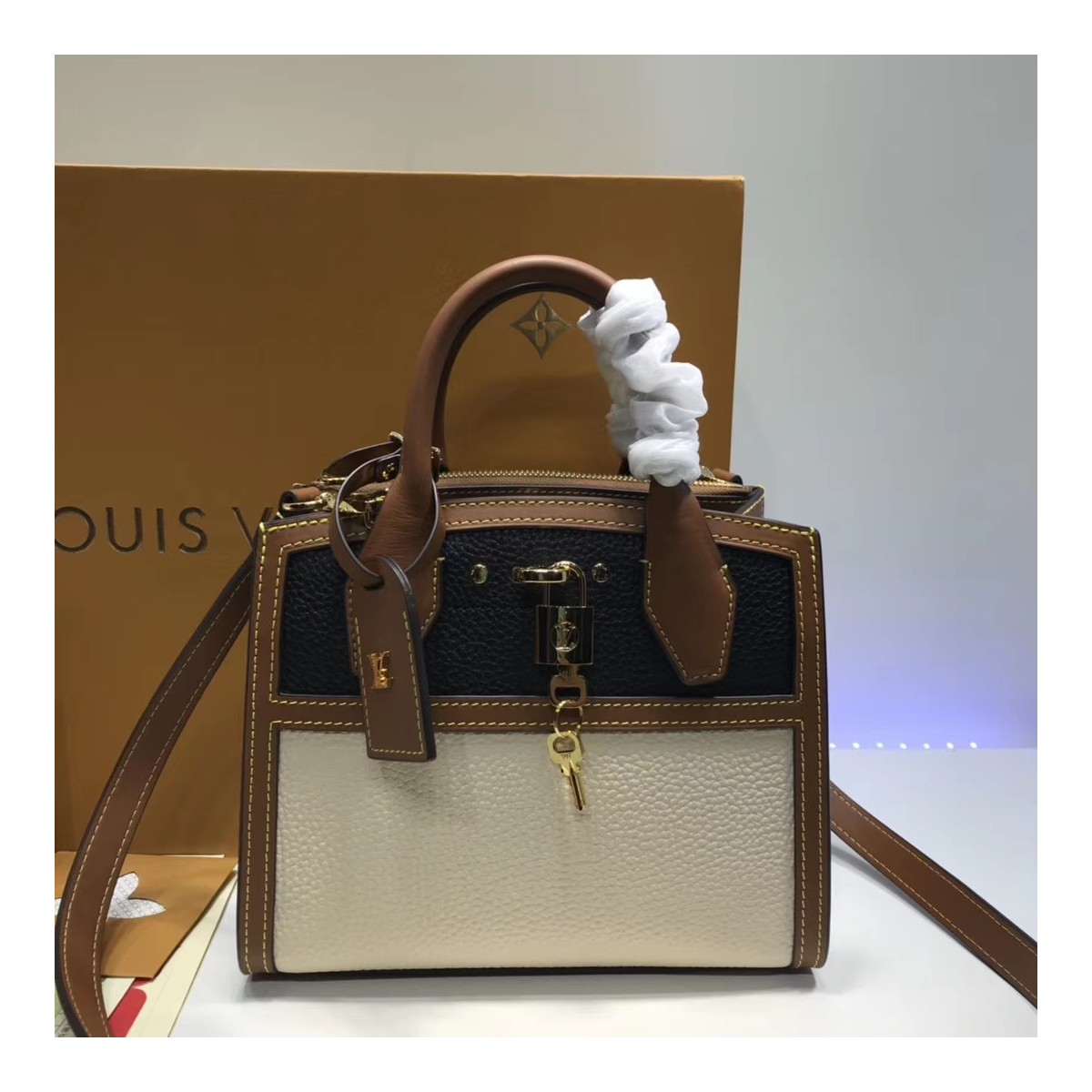 Louis Vuitton City Steamer MiNi M55099