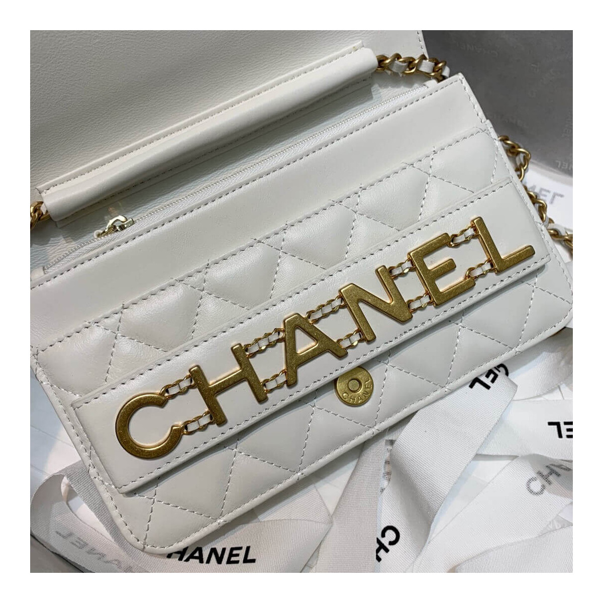 Chanel Front Logo 19cm Flap Bag 88826