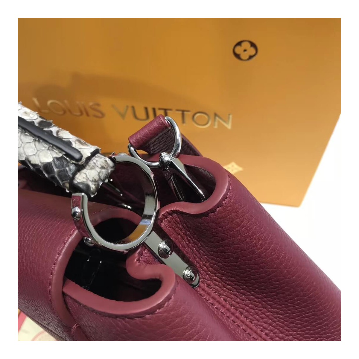 Louis Vuitton Taurillon Leather And Python Capucines BB N92039