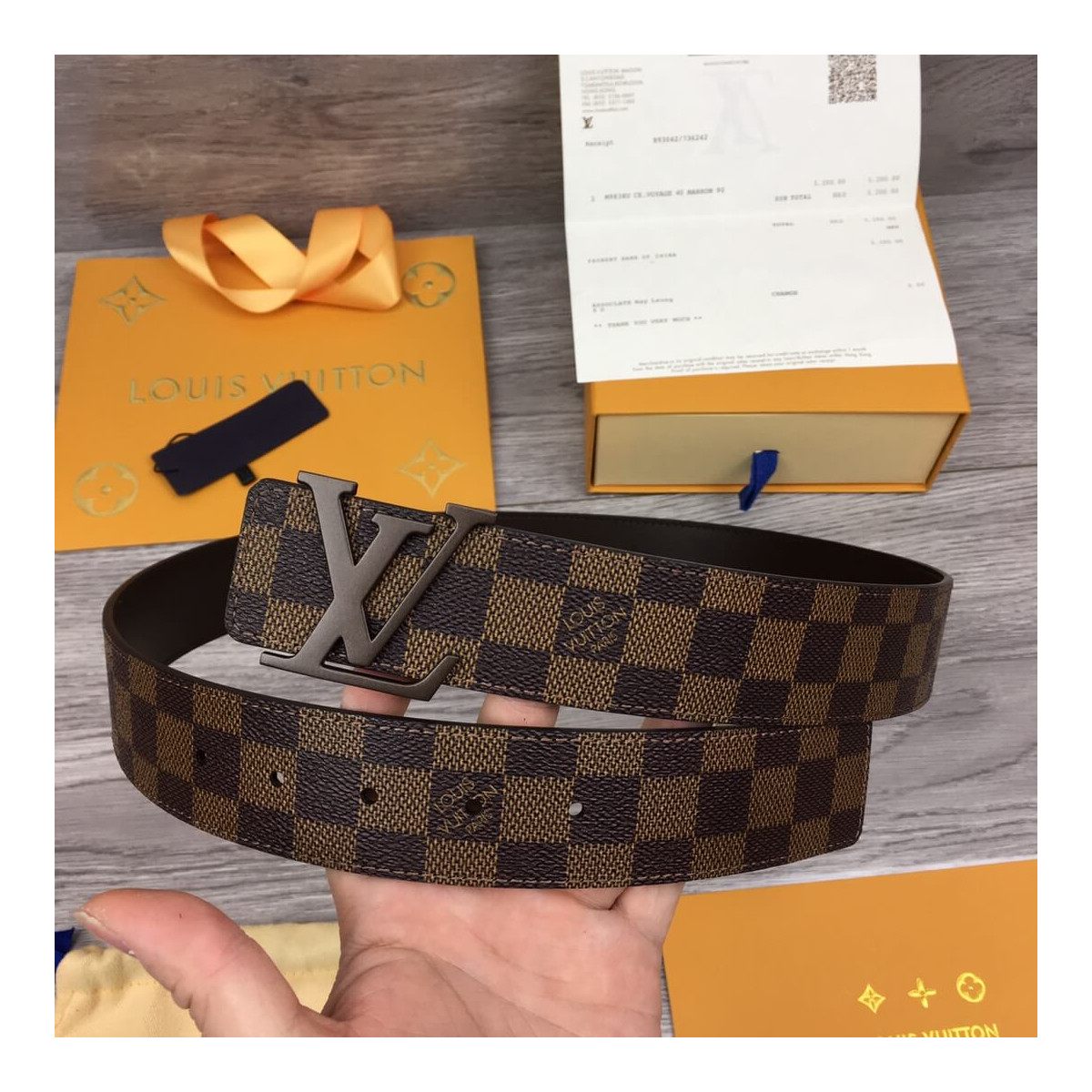 Louis Vuitton Initiales 40mm Belt M9807