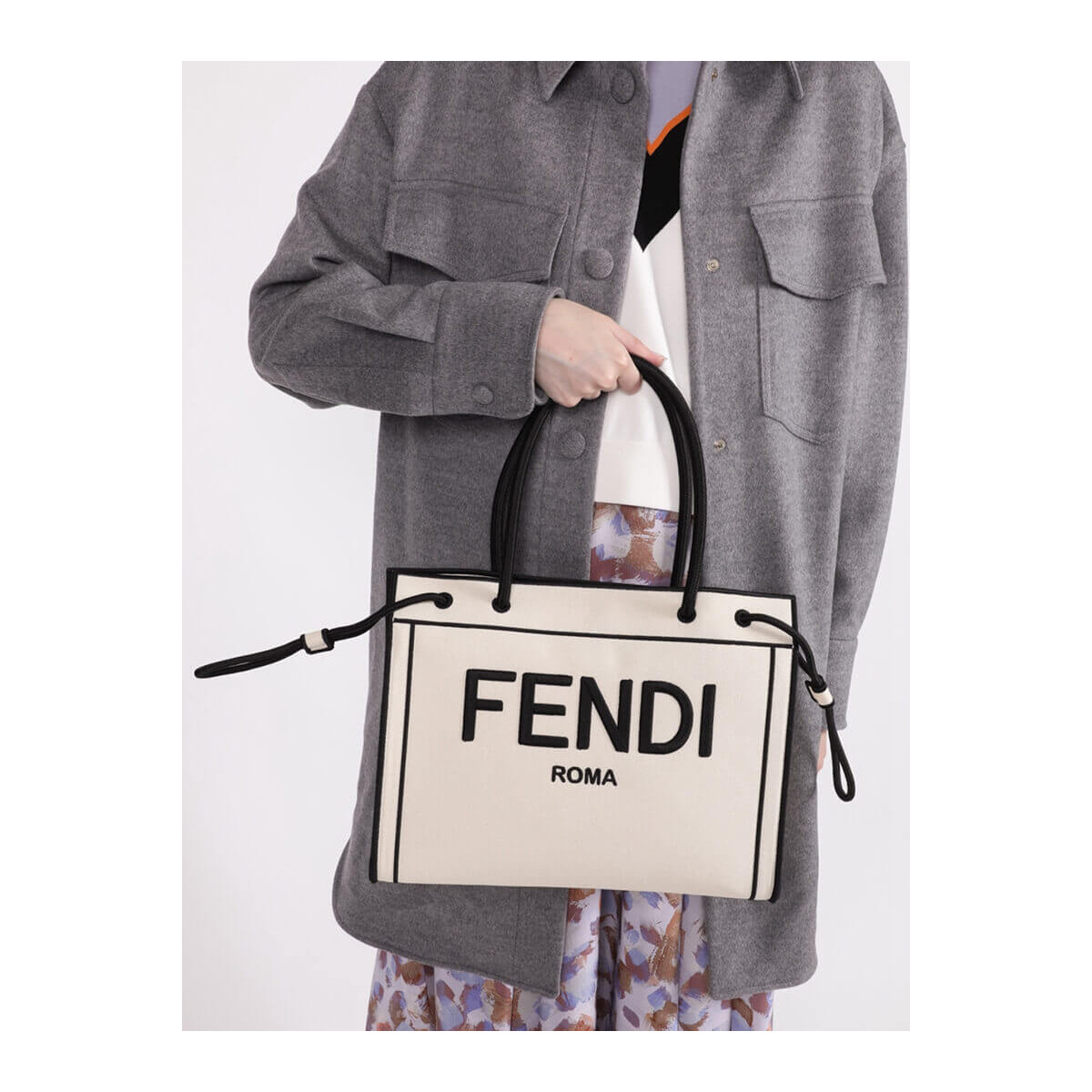 Fendi Roma Canvas Shopper 8BH379