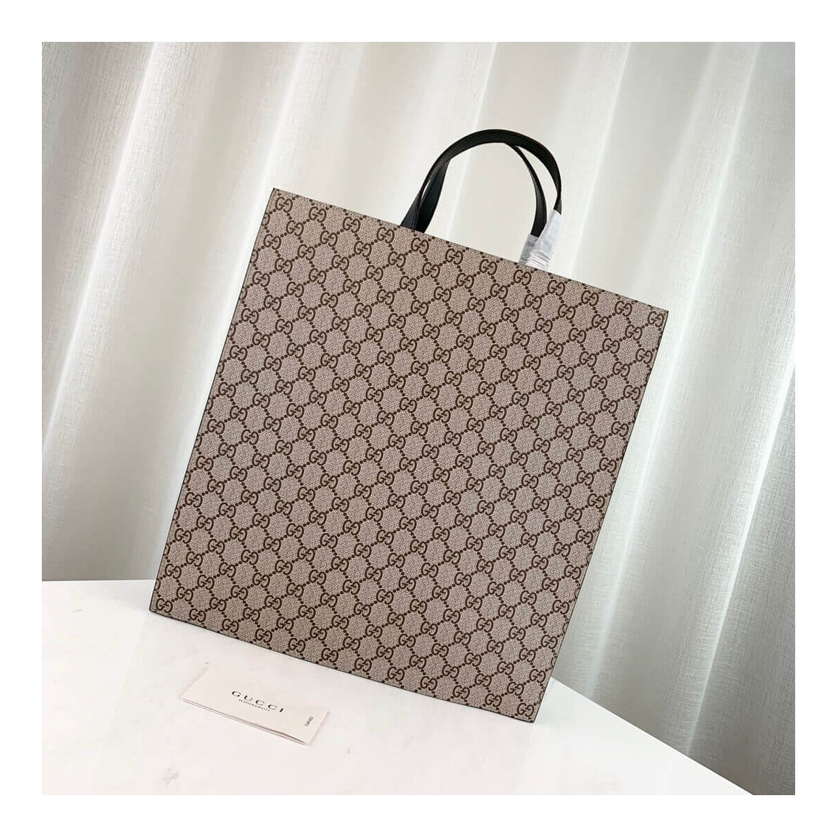 Gucci Bee Print GG Supreme Tote 450850