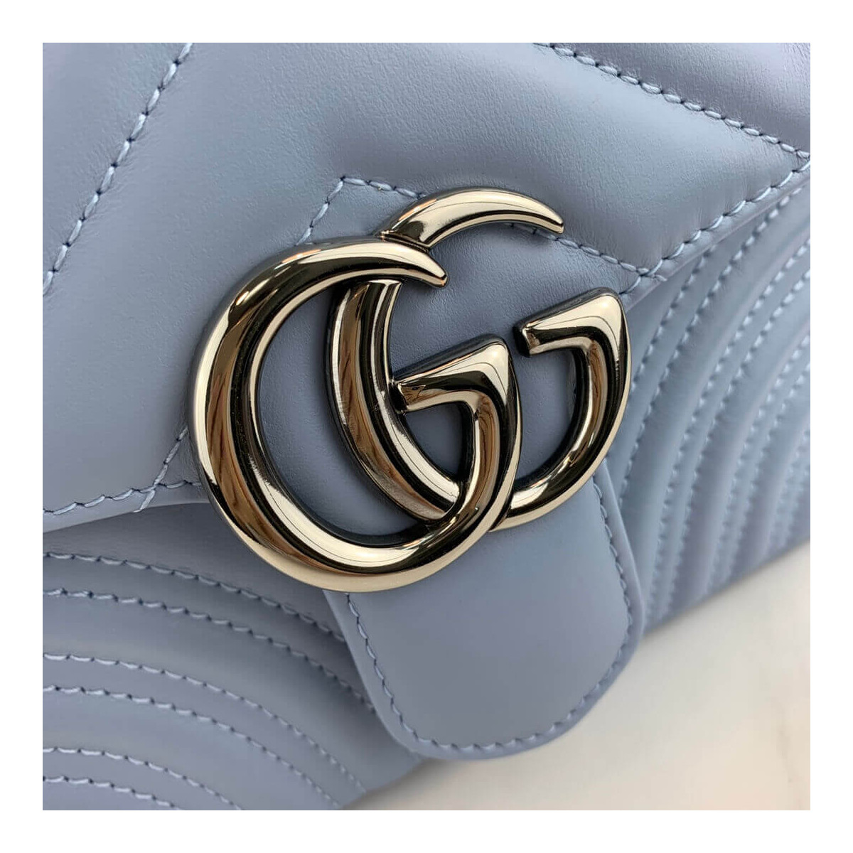 Gucci GG Marmont Top Handle Bag 22cm 547260