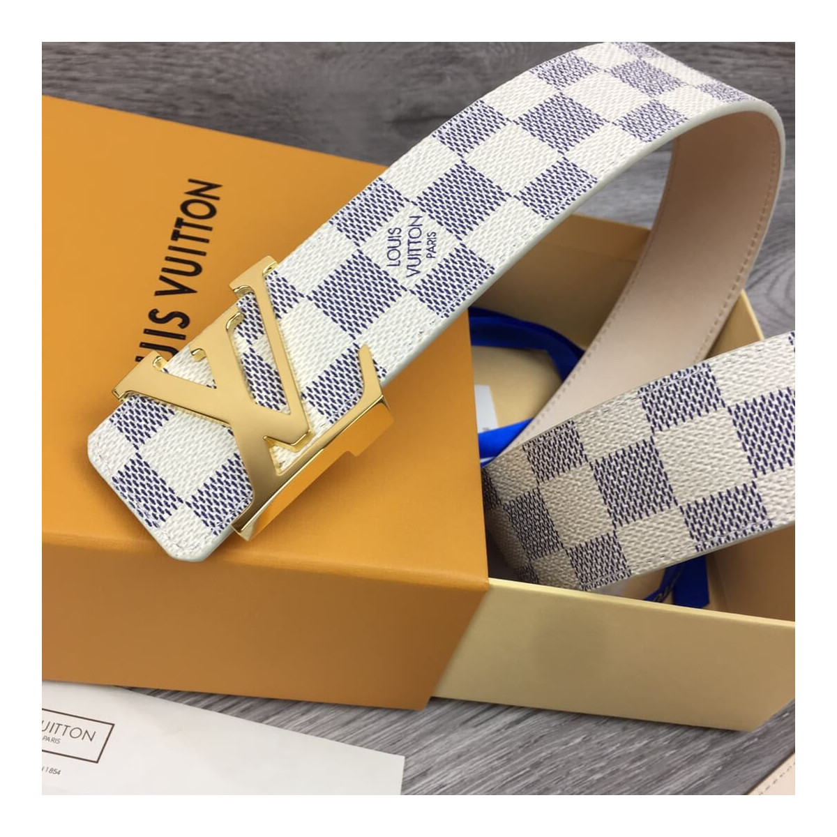 Louis Vuitton Initiales 40mm Belt M9609