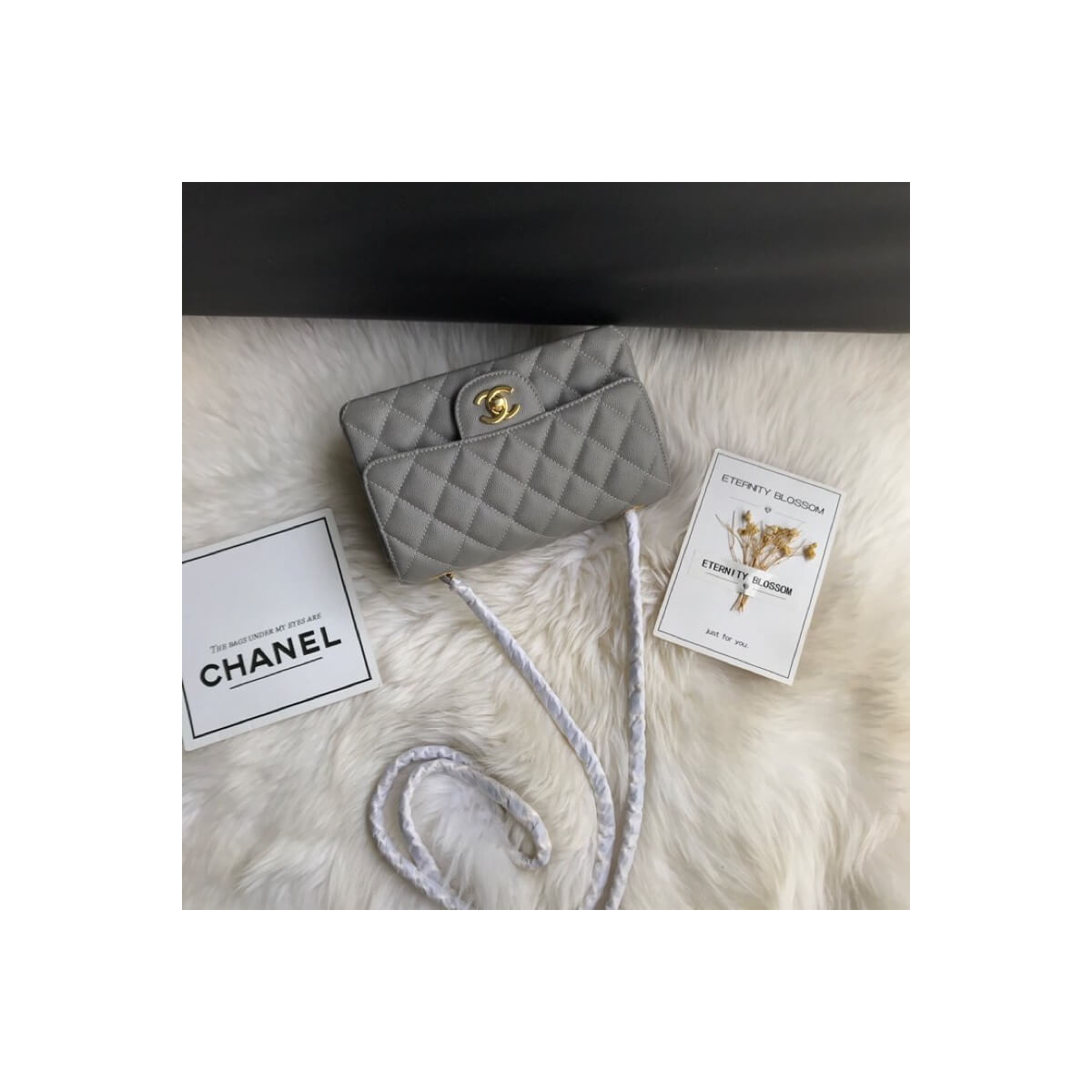 Chanel Caviar Calfskin 20cm Classic Flap Bag 1116