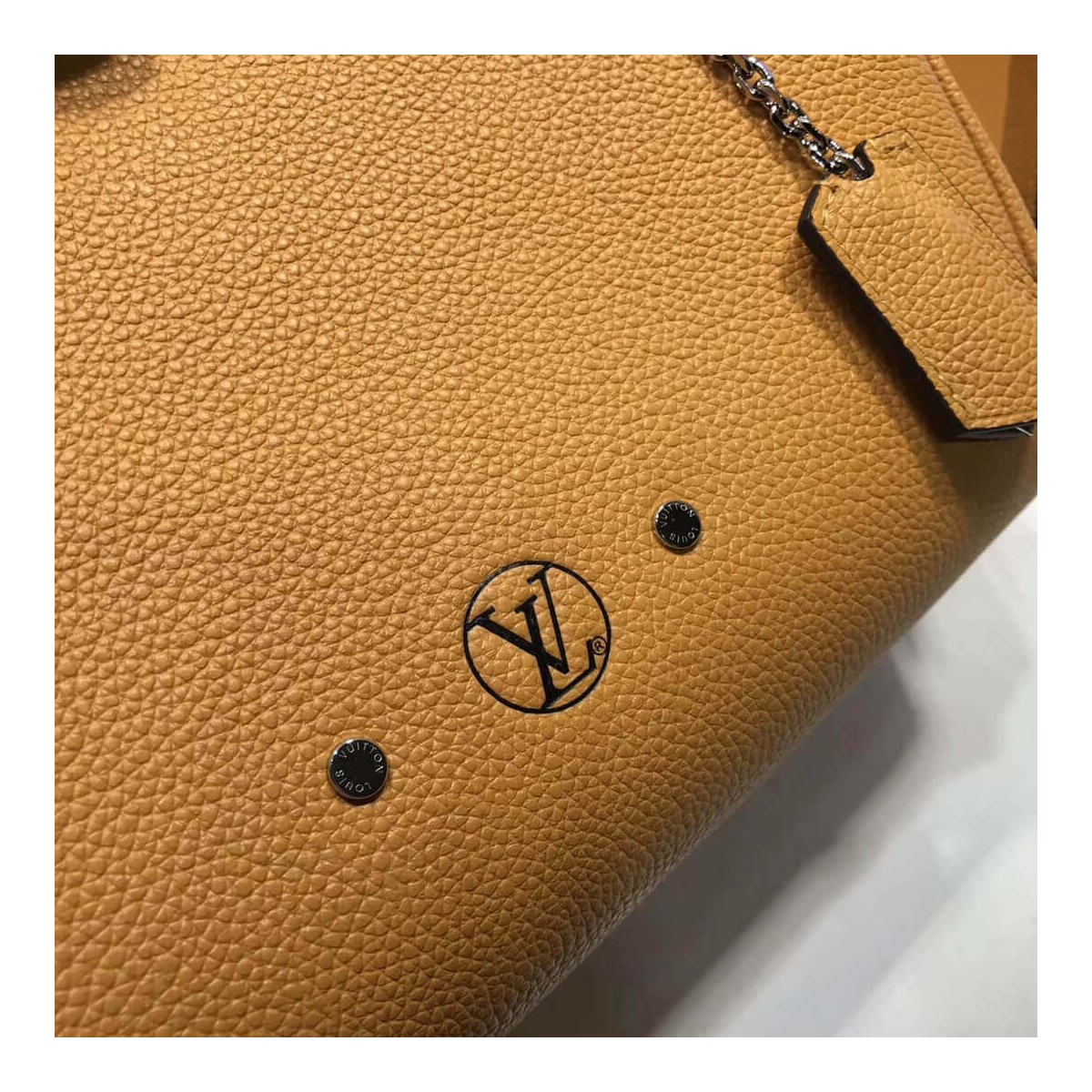 Louis Vuitton Calf Leather Milla PM M51684