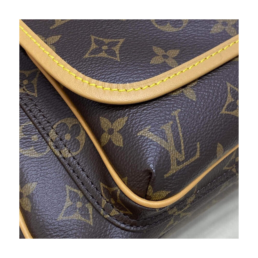 Louis Vuitton Tikal GM Shoulder Bag M40077