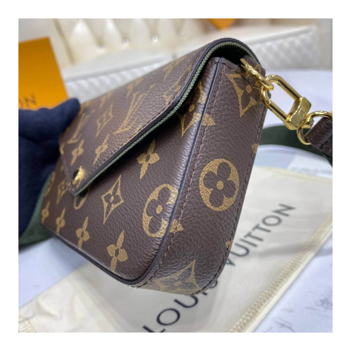 Louis Vuitton Multi Pochette Felicie M80091