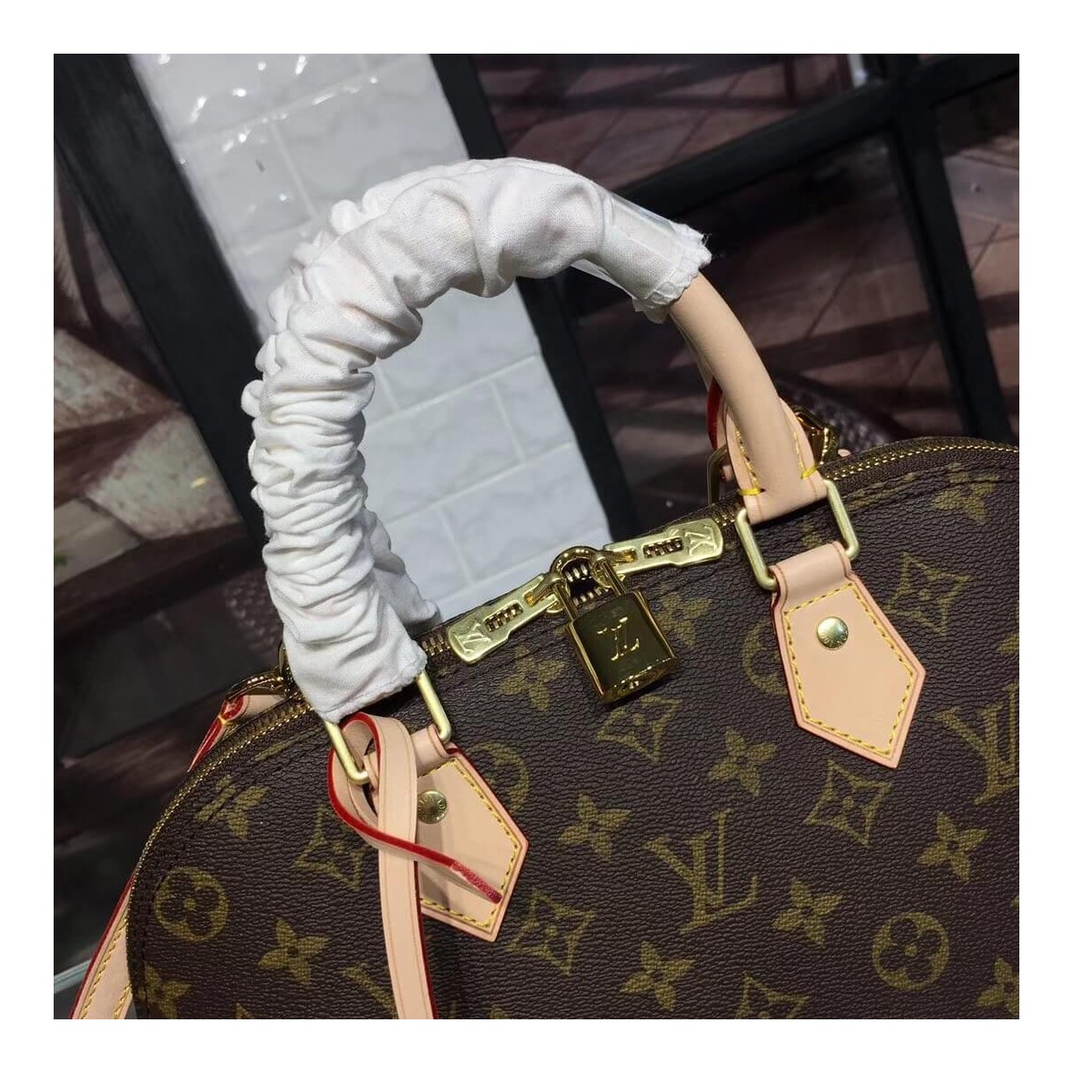 Louis Vuitton Monogram Canvas Alma PM M53151