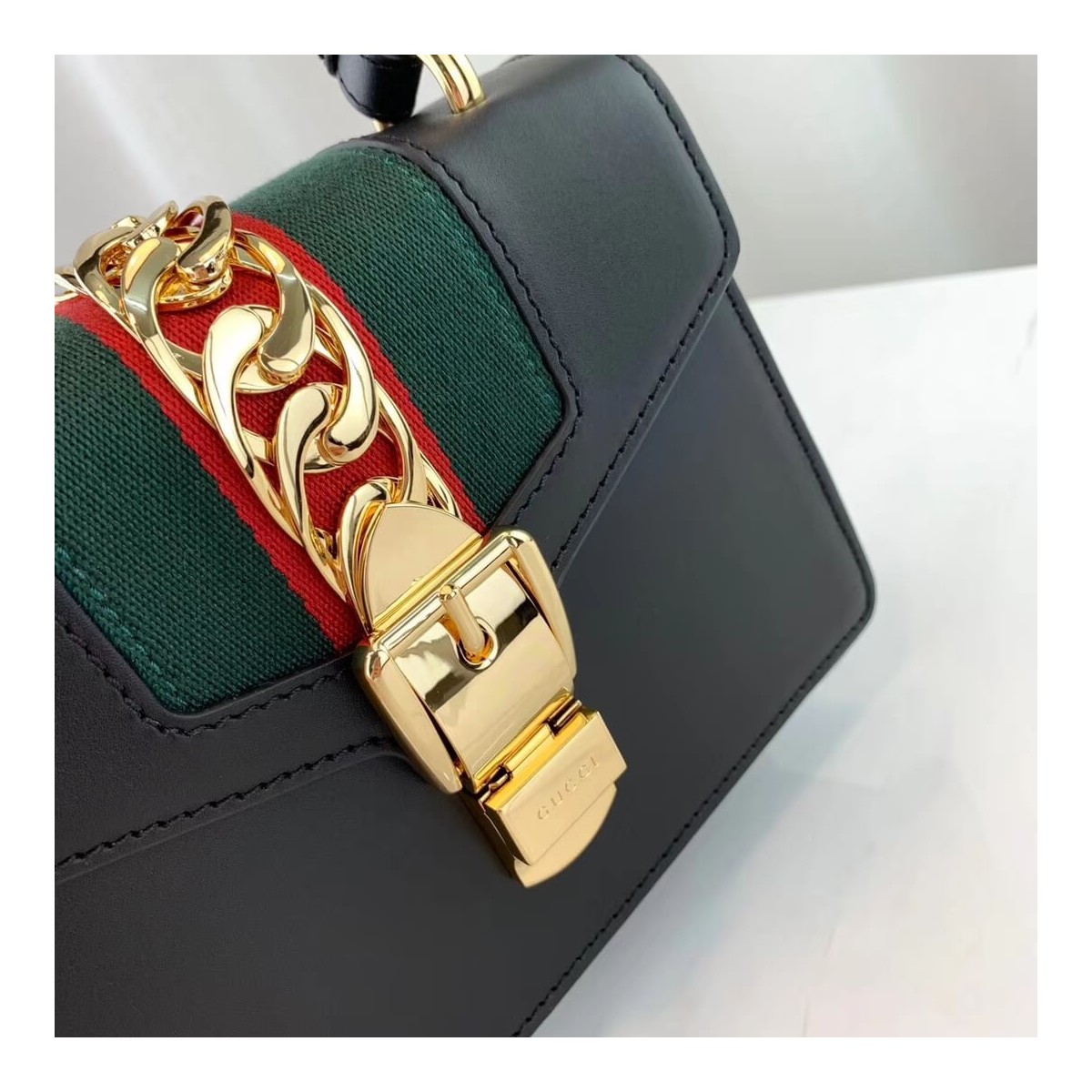 Gucci Sylvie Leather Mini Bag 470270