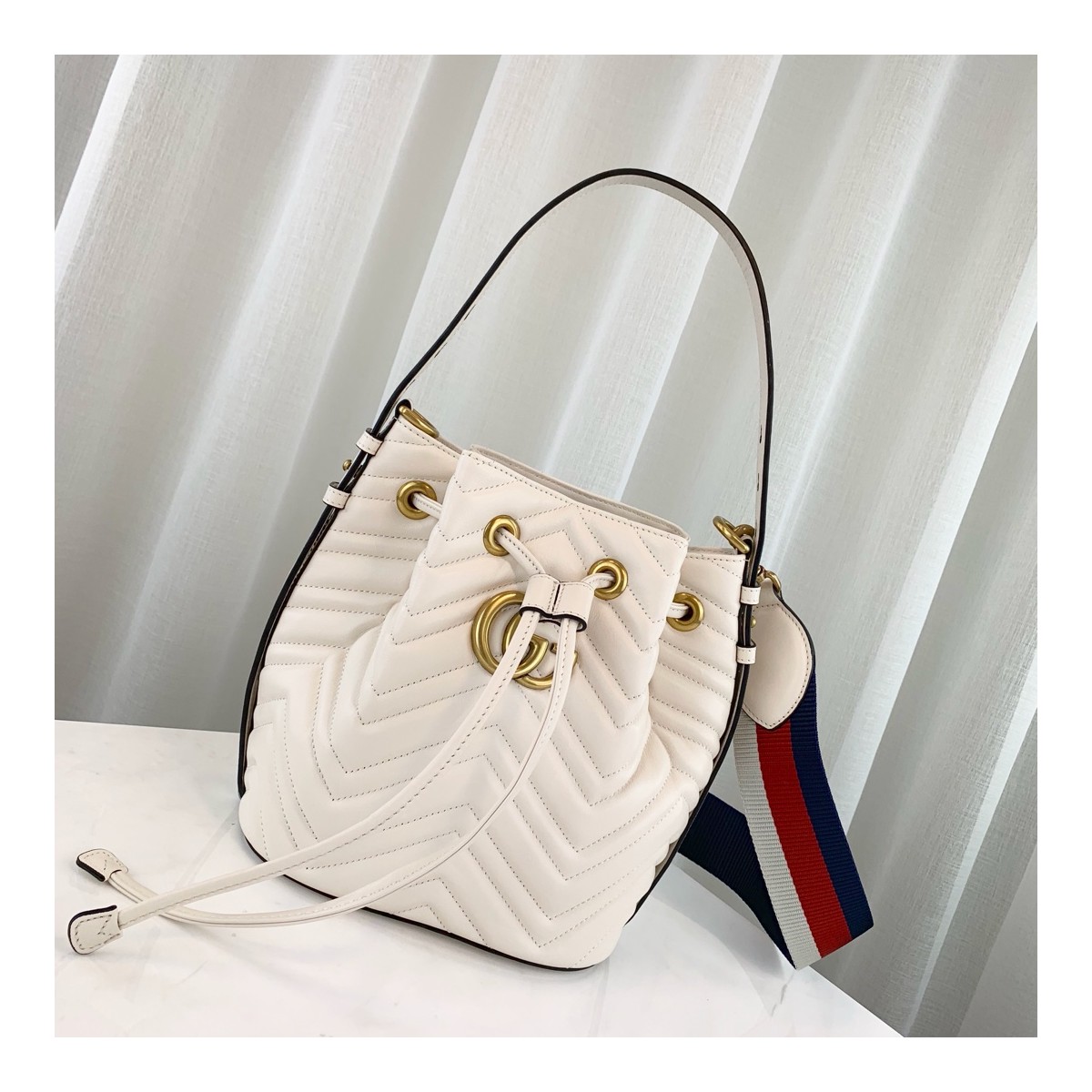 Gucci GG Marmont Quilted Leather Bucket Bag 476674